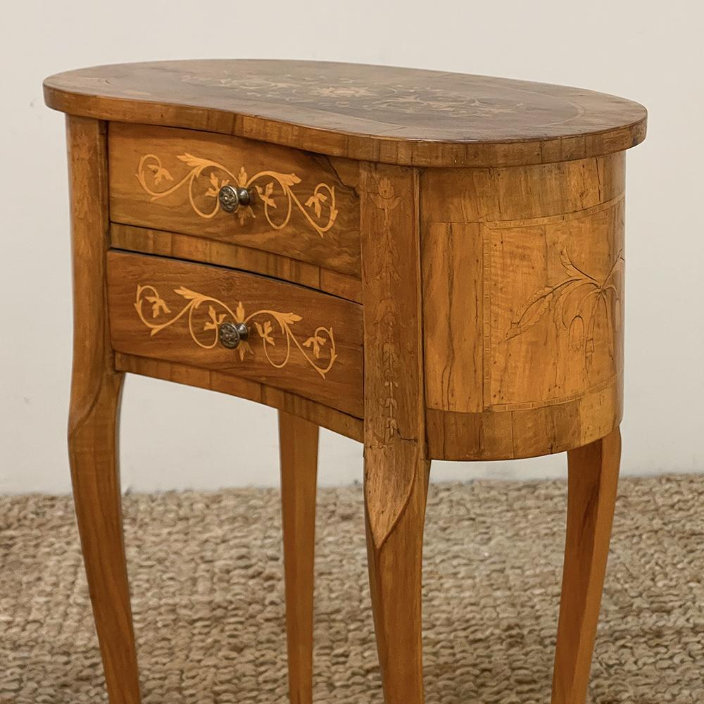 Pair Antique Italian Walnut Inlaid Kidney-Shaped End Tables, Nightstands 4