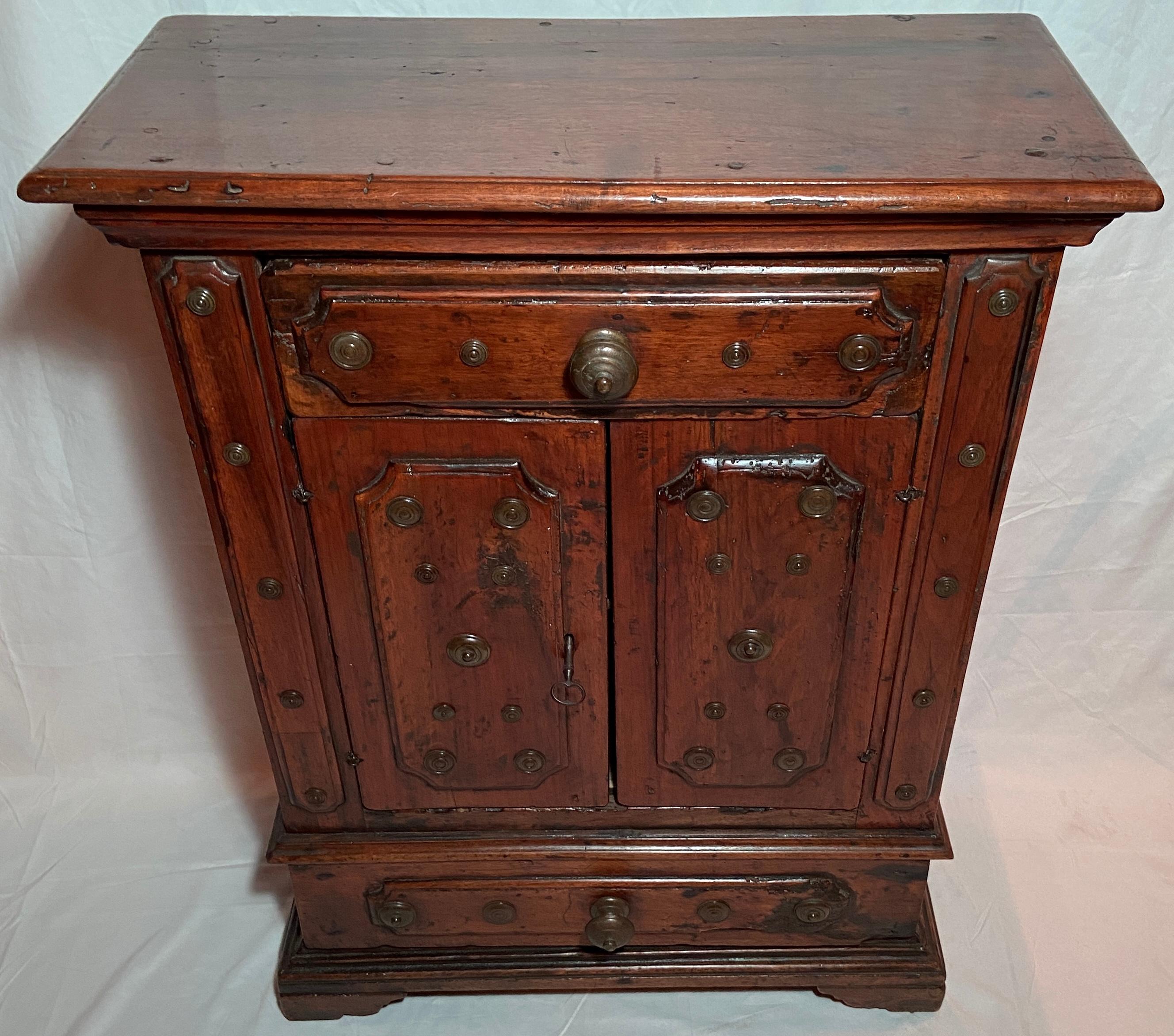 Pair Antique Italian Walnut Small Cabinets with Brass Nailheads In Good Condition In New Orleans, LA