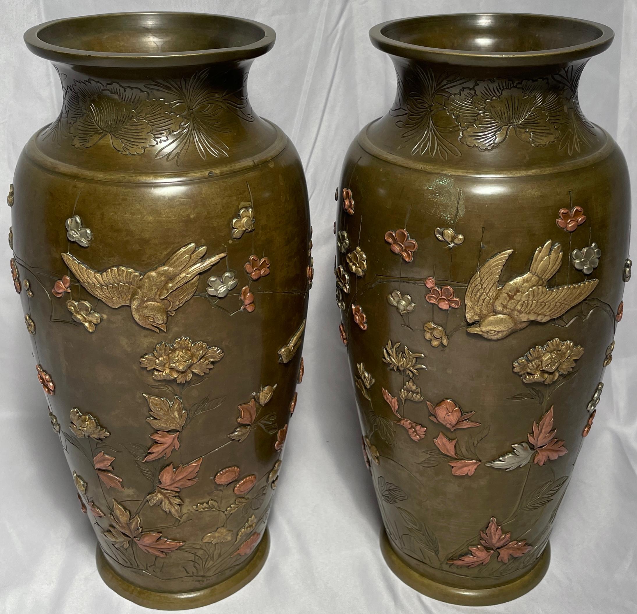 Pair Antique Japanese Bronze Vases, circa 1875-1895 In Good Condition For Sale In New Orleans, LA