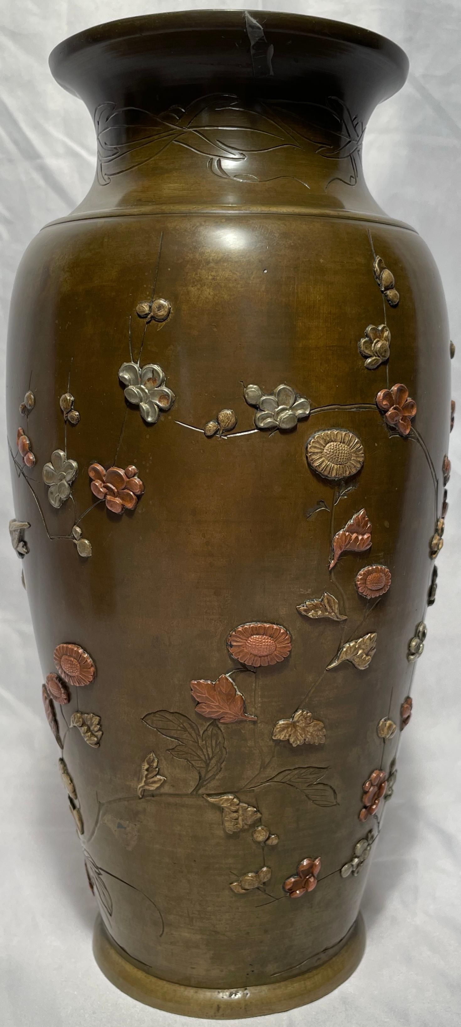 Pair Antique Japanese Bronze Vases, circa 1875-1895 For Sale 2