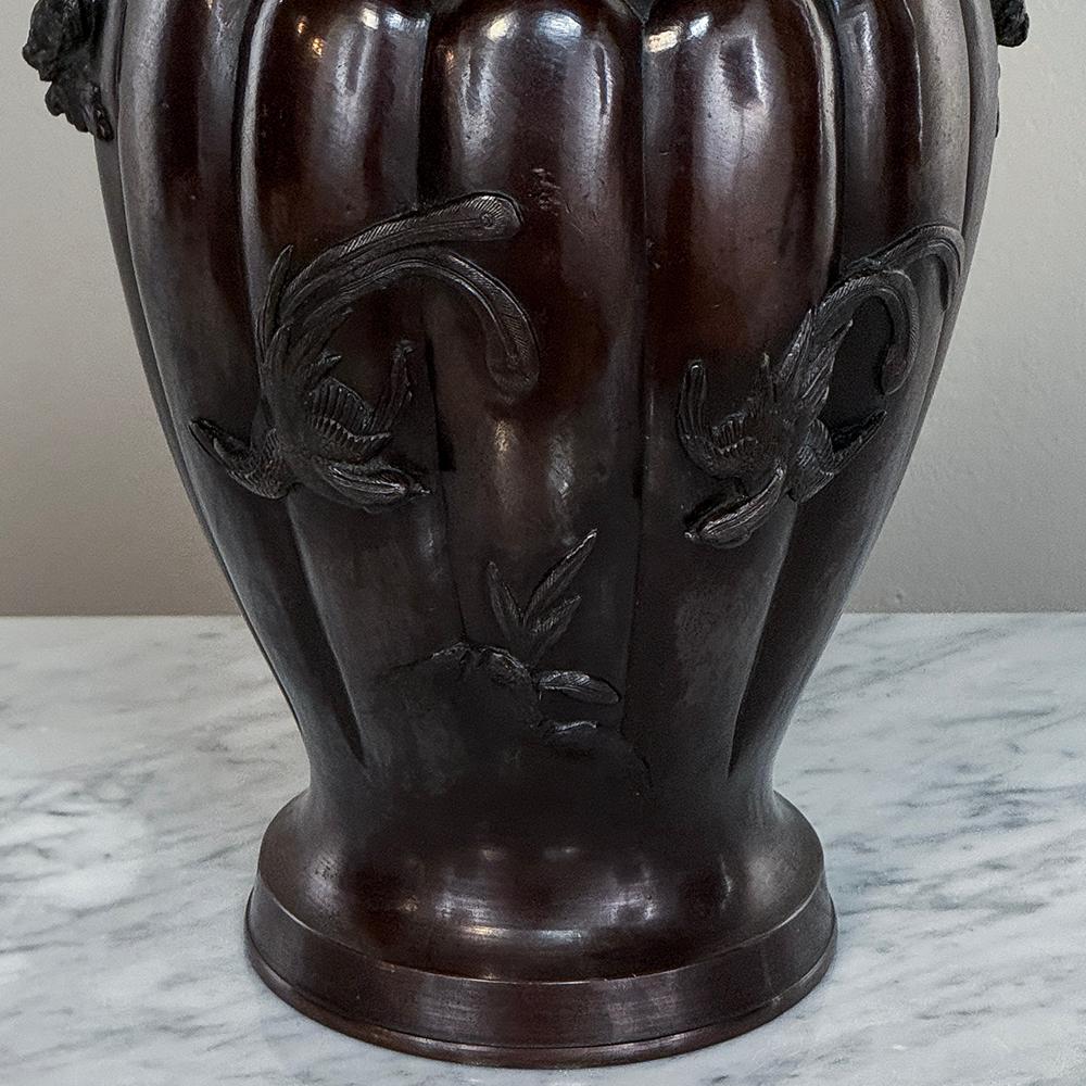 Coppia di antichi vasi giapponesi in bronzo in vendita 3