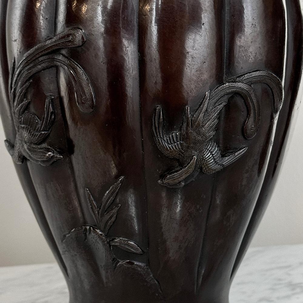 Coppia di antichi vasi giapponesi in bronzo in vendita 8