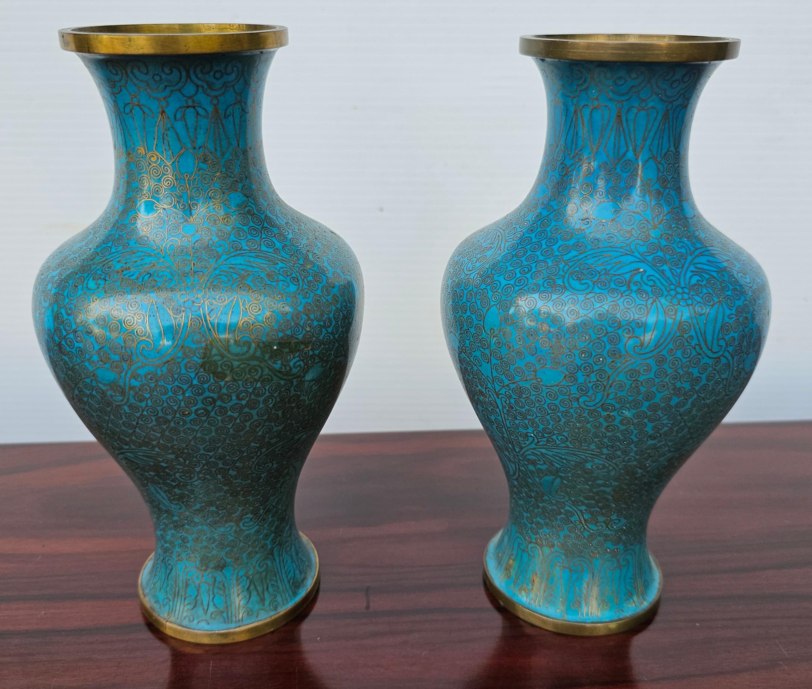 Coppia di antichi cloisonné giapponesi  Smalto  Vasi
Misura 5