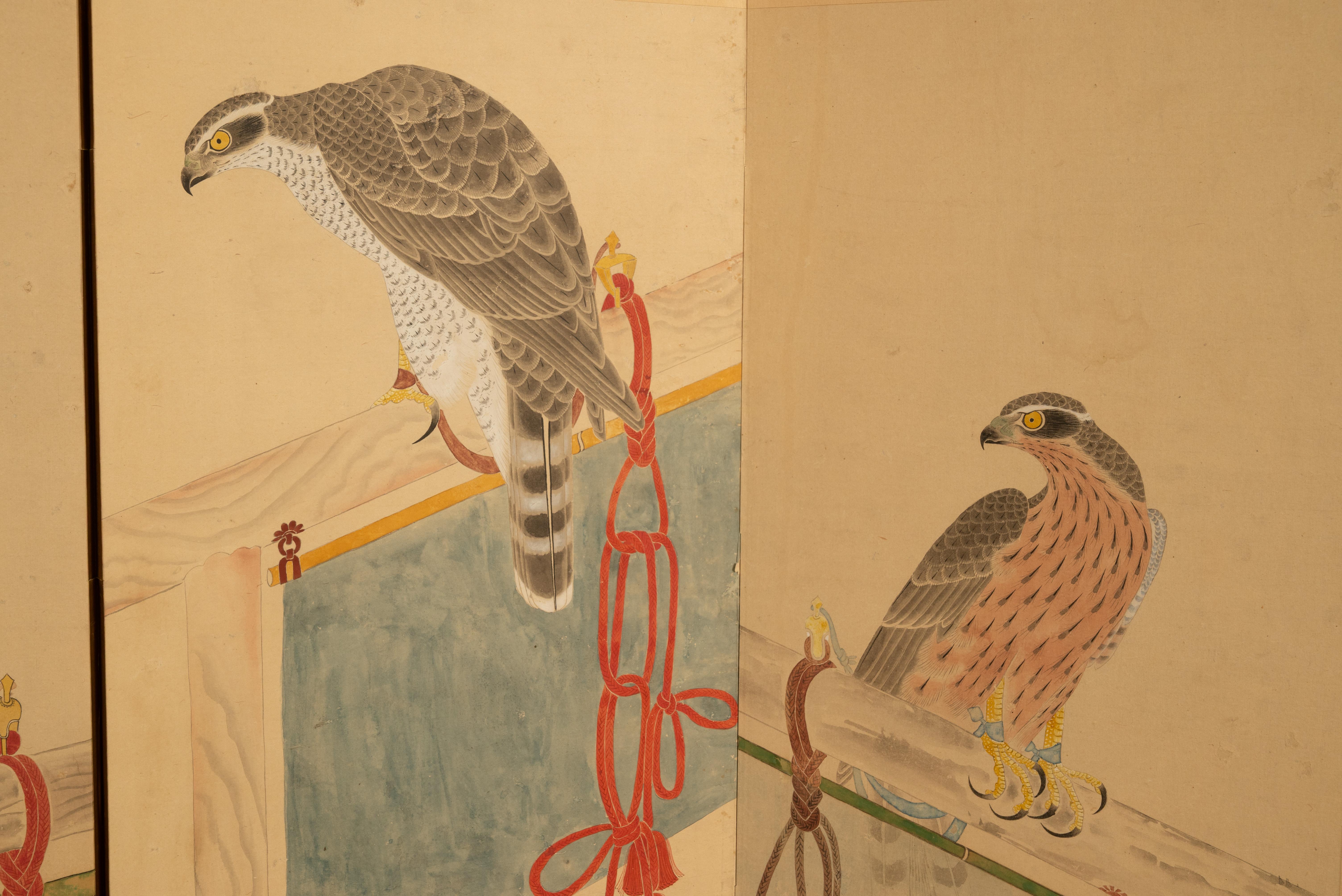 Coppia di antichi paraventi giapponesi Edo Falcon Hawk Birds of Prey Takagari 1880 in vendita 7