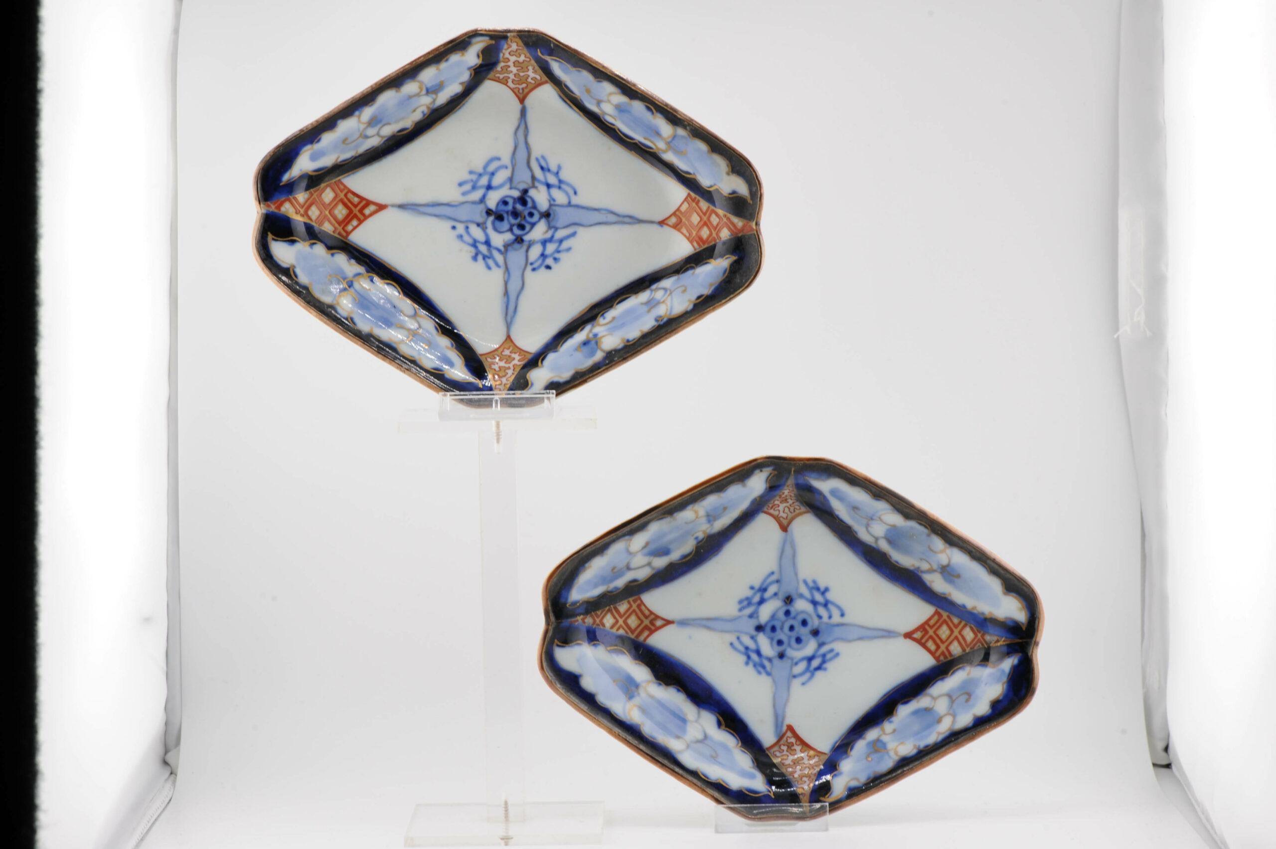 Paire de bols polychromes Meiji Arita en porcelaine japonaise ancienne 19ème siècle en vente 4