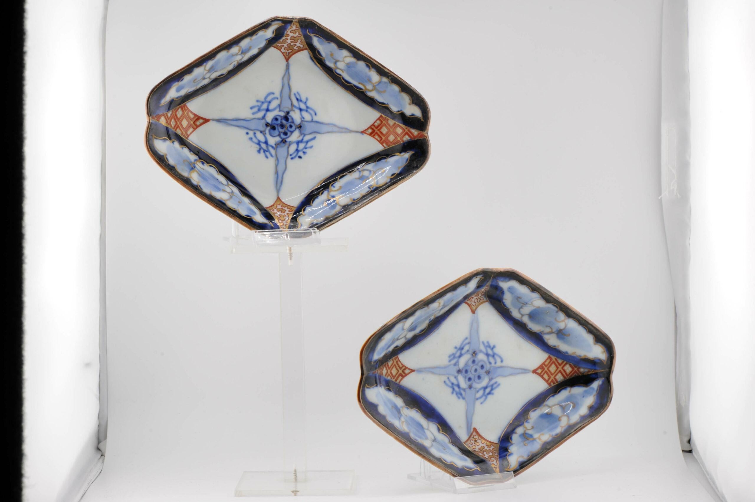 Paire de bols polychromes Meiji Arita en porcelaine japonaise ancienne 19ème siècle en vente 5