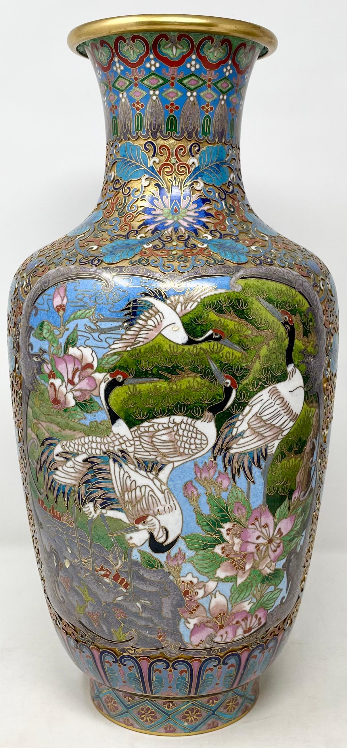 Pareja de jarrones antiguos de esmalte cloisonné chino de finales del siglo XIX. en venta 6