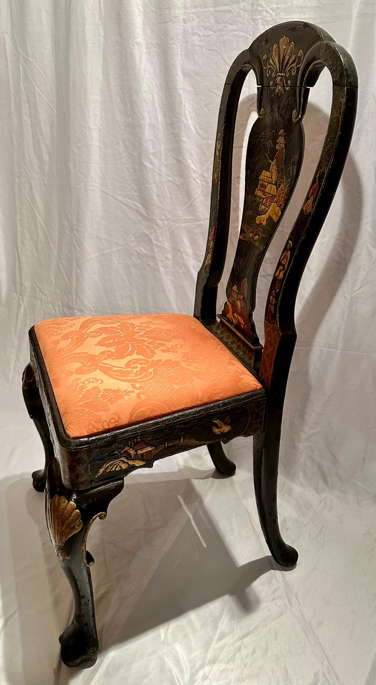 Paire de chaises d'appoint anciennes de la fin du 19e siècle, laquées à la Chinoiserie anglaise. Bon état - En vente à New Orleans, LA