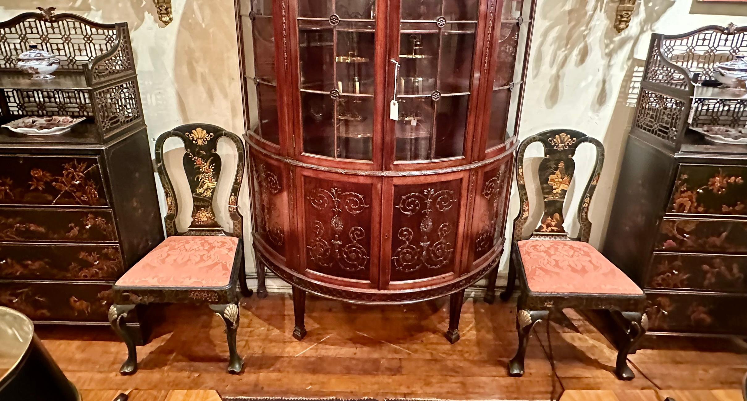 Paire de chaises d'appoint anciennes de la fin du 19e siècle, laquées à la Chinoiserie anglaise. en vente 2