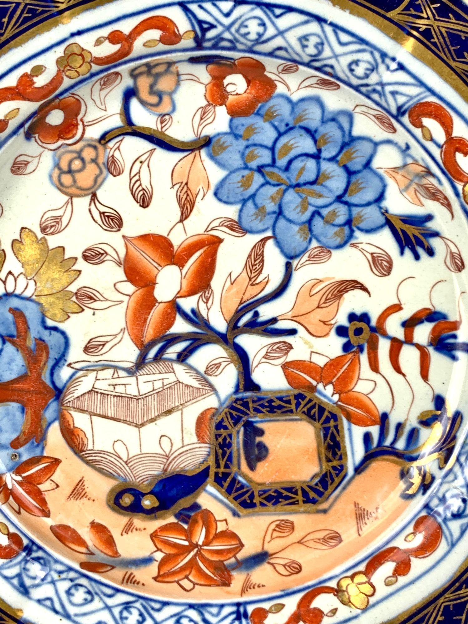 Hand-Painted Pair Antique Mason's Ironstone Plates Imari Palette with Gilt, England Ca. 1815 For Sale