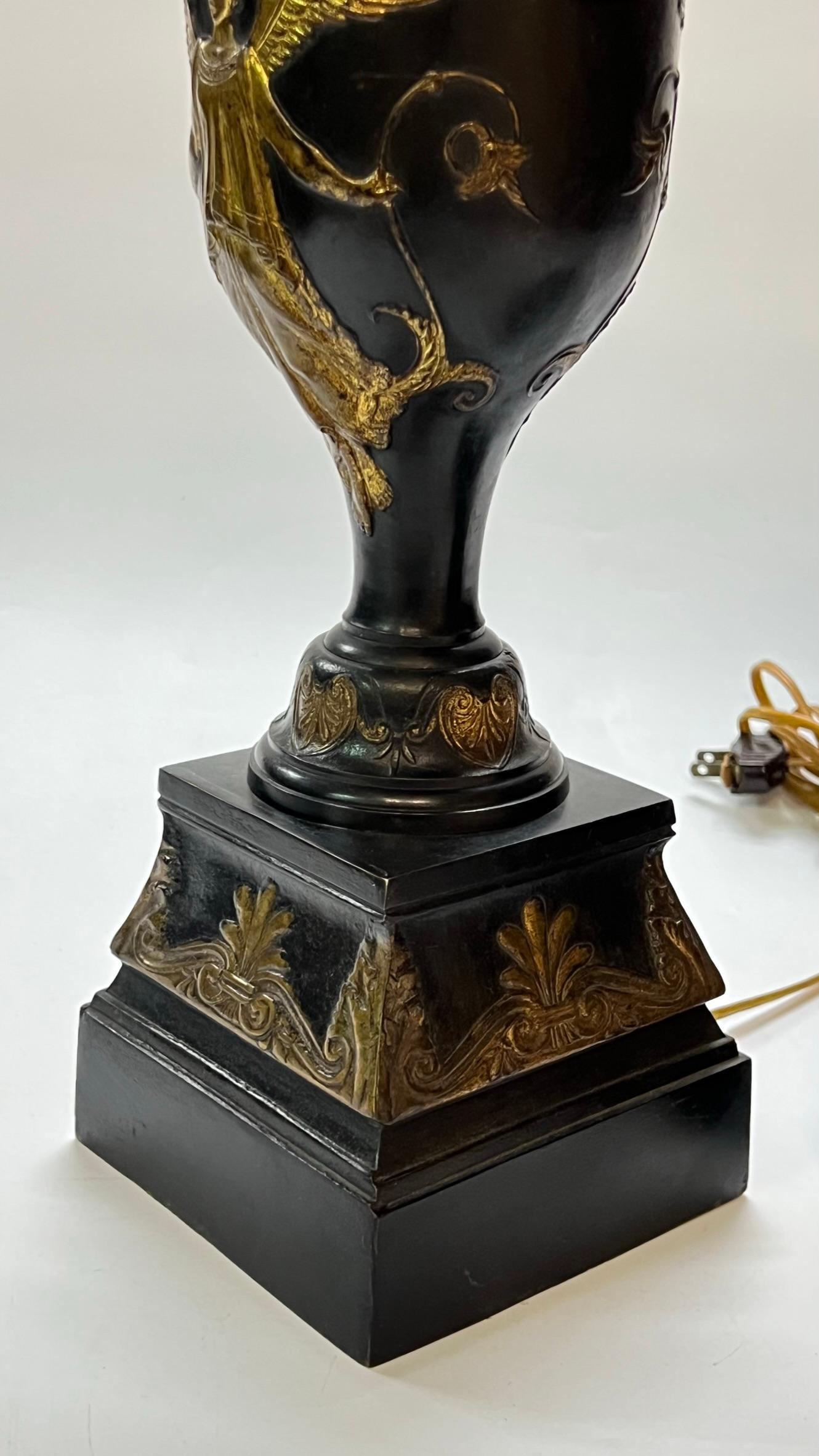 Pair Antique Neoclassical Patinated Bronze Table Lamps For Sale 4