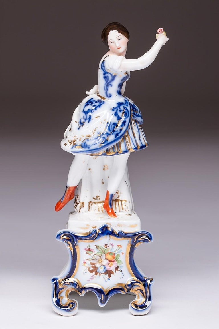 Pair of Antique Old Paris Porcelain Figurines For Sale at 1stDibs