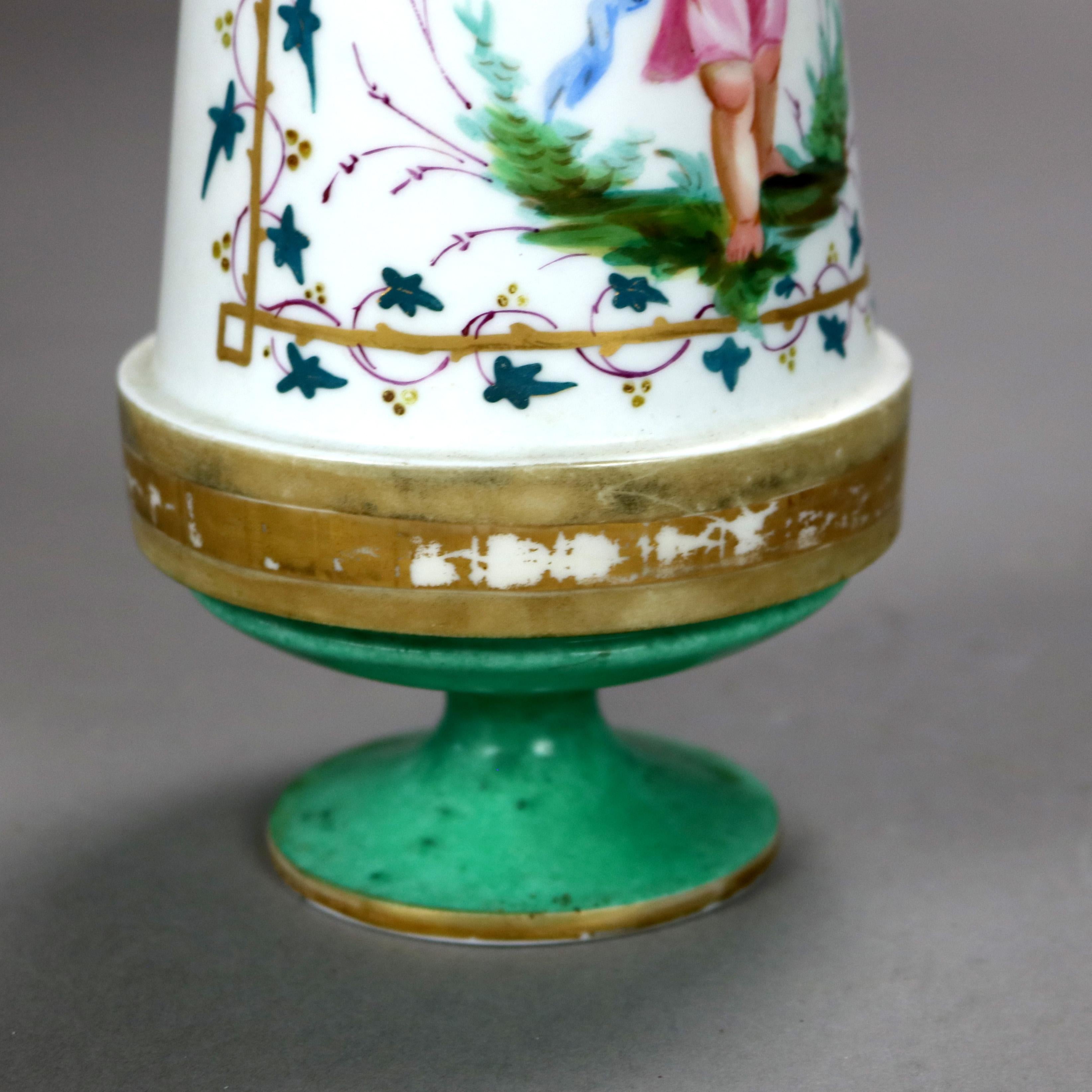 Pareja de jarrones antiguos de porcelana de Old Paris con niños dorados y pintados a mano c1890 en Bueno estado para la venta en Big Flats, NY