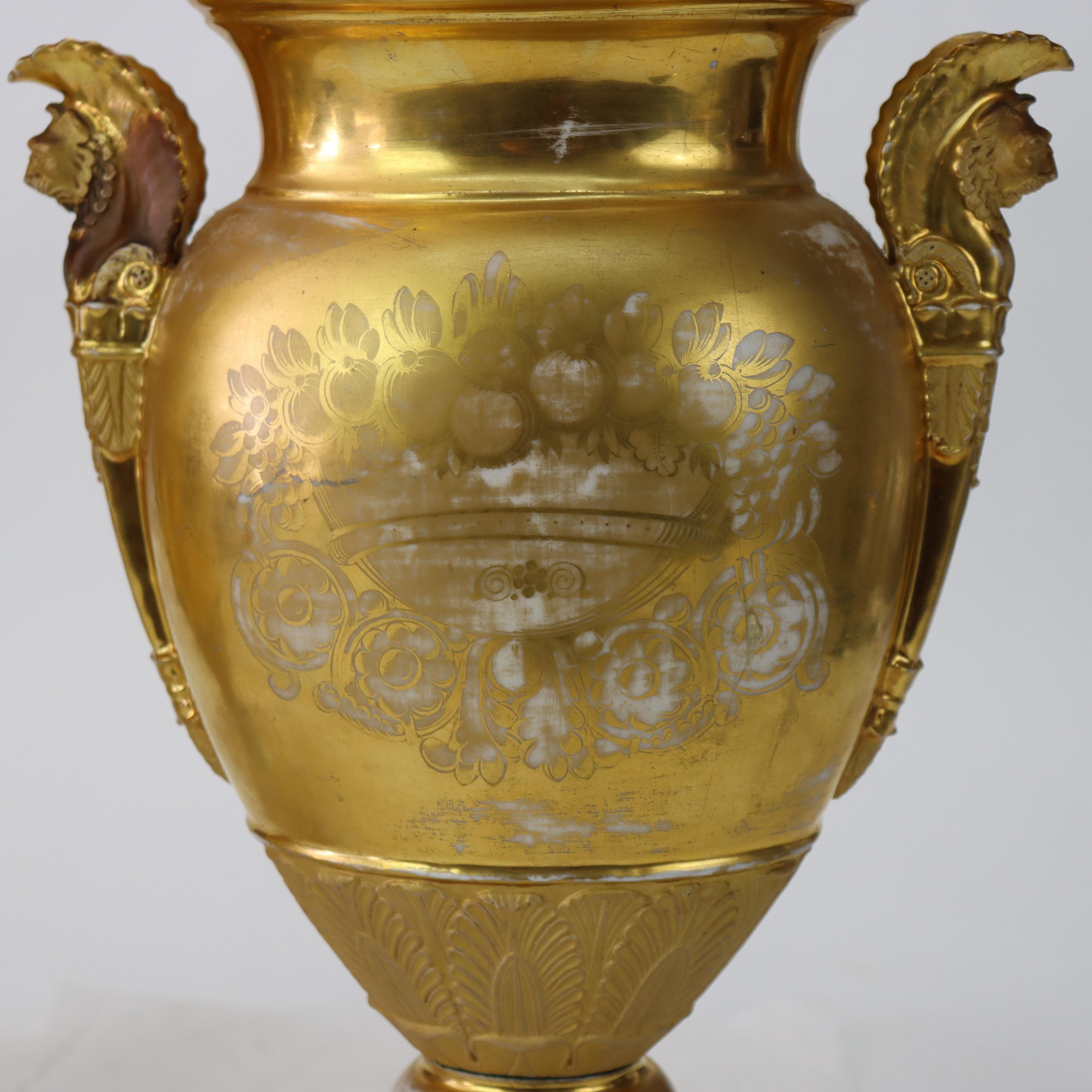 Paar antike überdimensionale Old Pariser Porzellan-Schrauburnen mit Genreszenen C1880 im Angebot 2