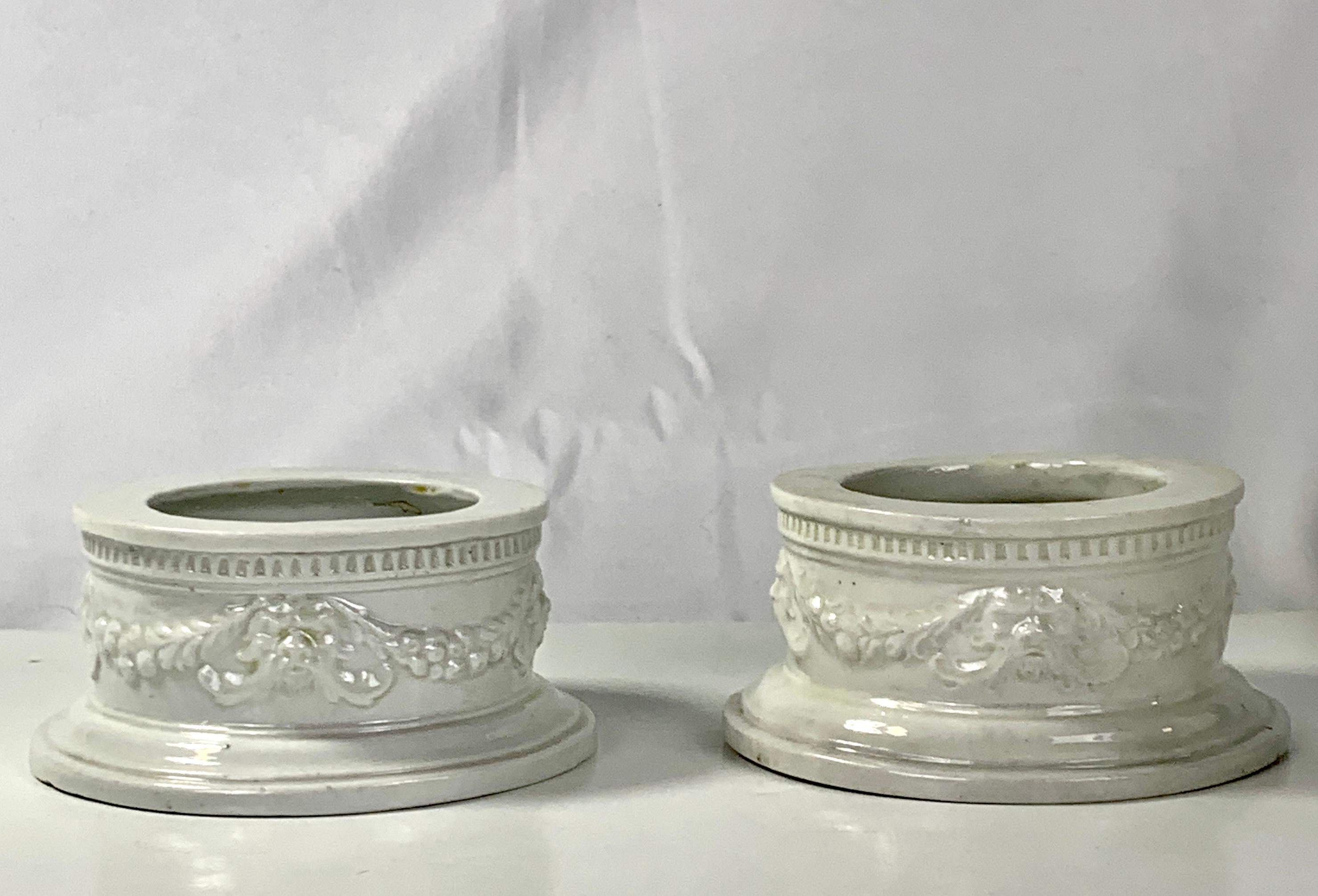 2 Pares Estatuas Antiguas de Porcelana S. XVIII Colección del Museo Metropolitano Le Nove en venta 4