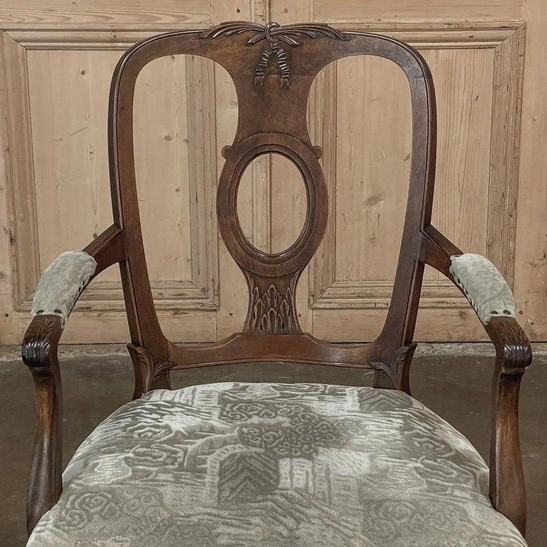 Pair Antique Queen Anne Armchairs For Sale at 1stDibs