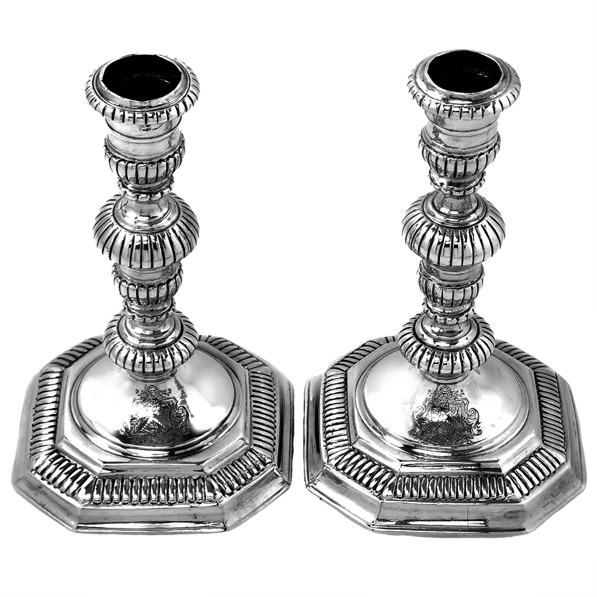 English Pair of Antique Queen Anne Sterling Silver Candlesticks, 1704 Early 18th Century
