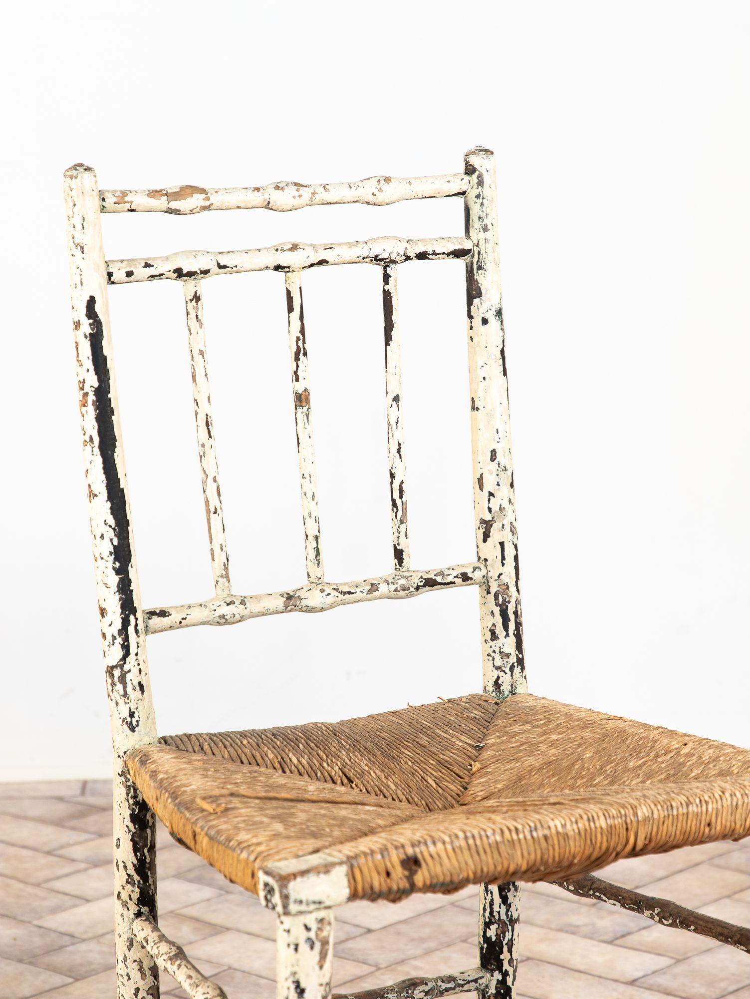 Paire de chaises de salle à manger anciennes à siège en jonc, Angleterre, années 1920 en vente 2