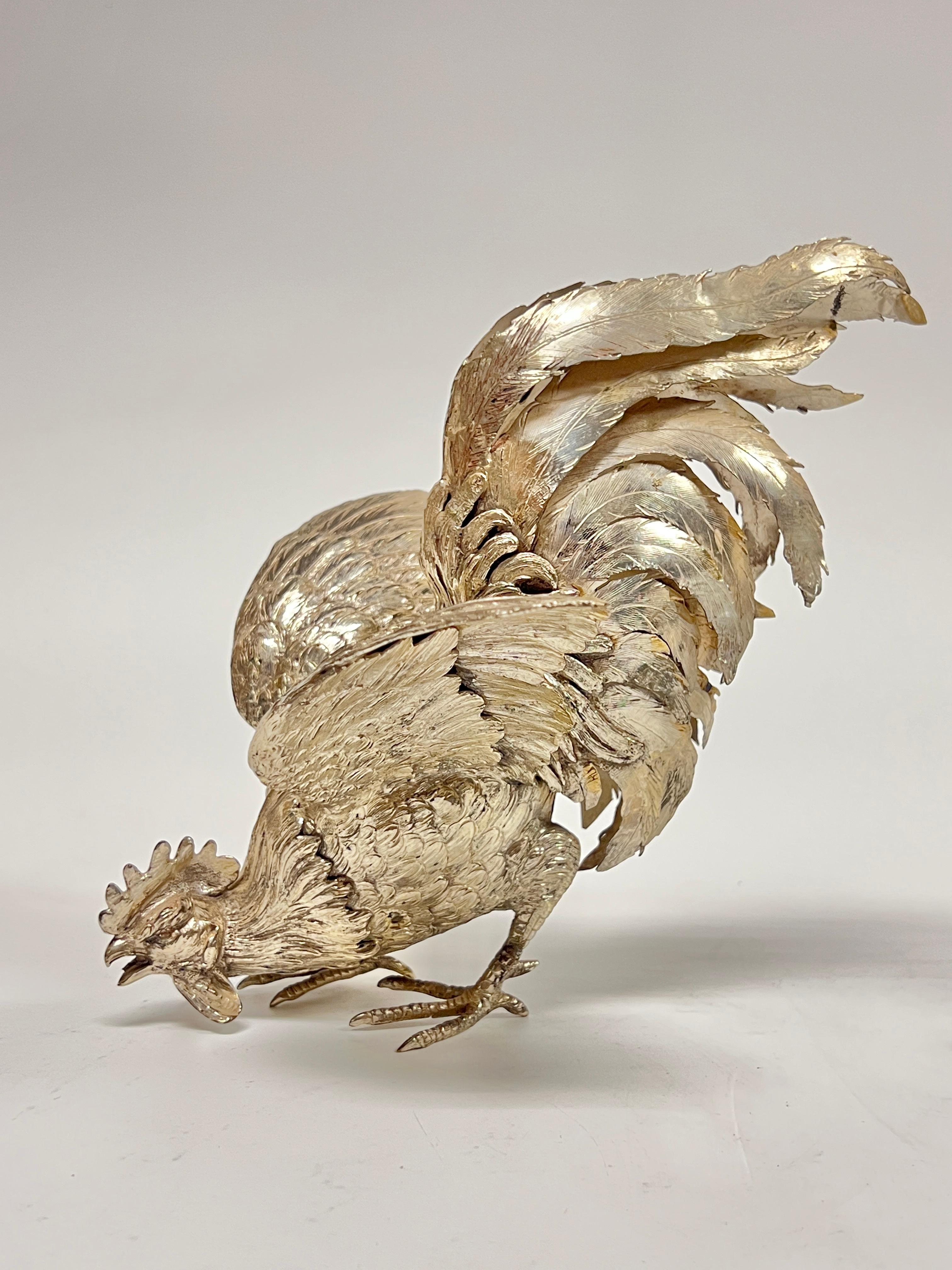 Pareja de Figurillas / Esculturas de Gallo de Plata Antiguas en venta 2