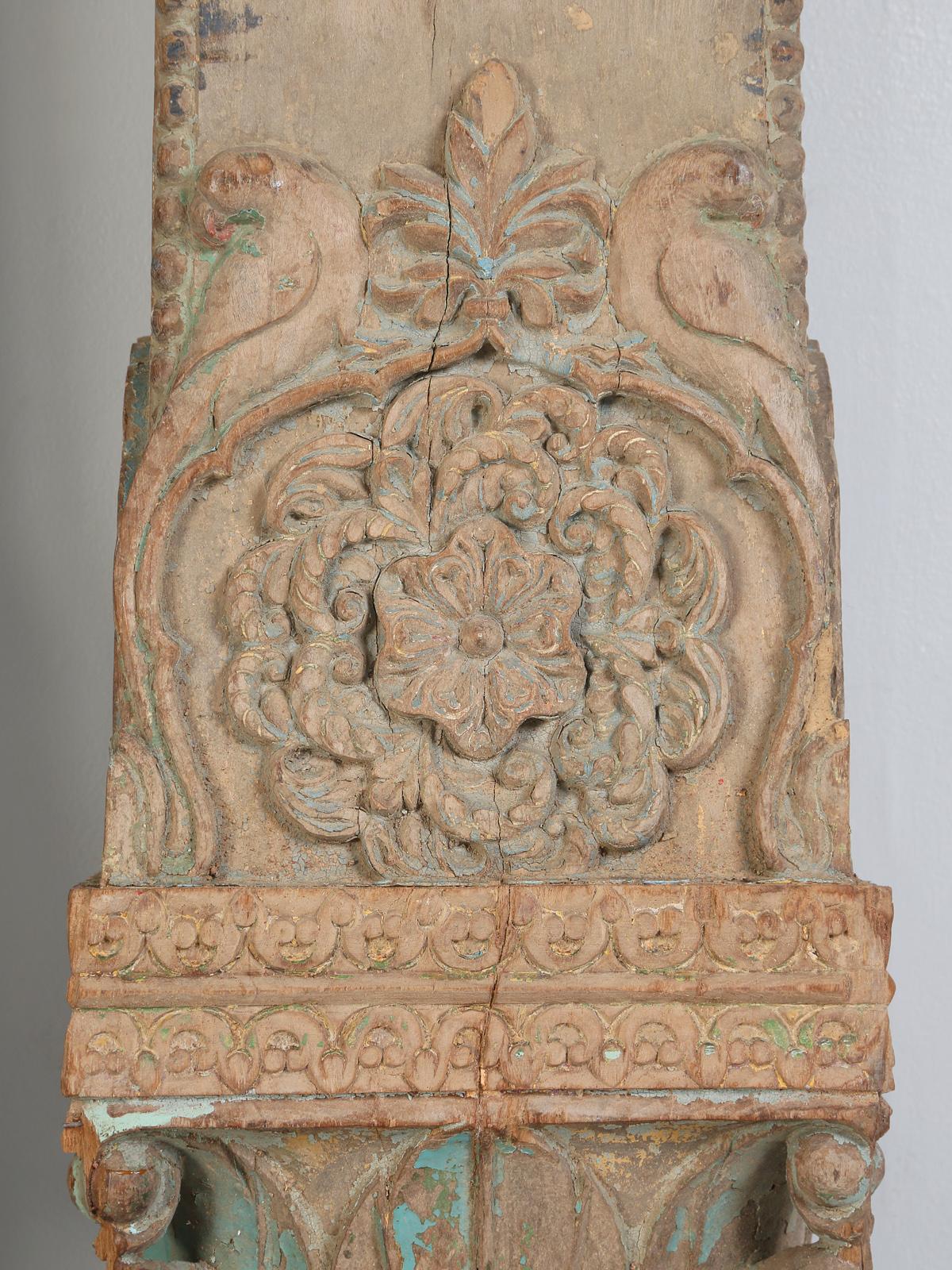 Paar antike Teakholzsäulen aus Indien in alter Farbe 2