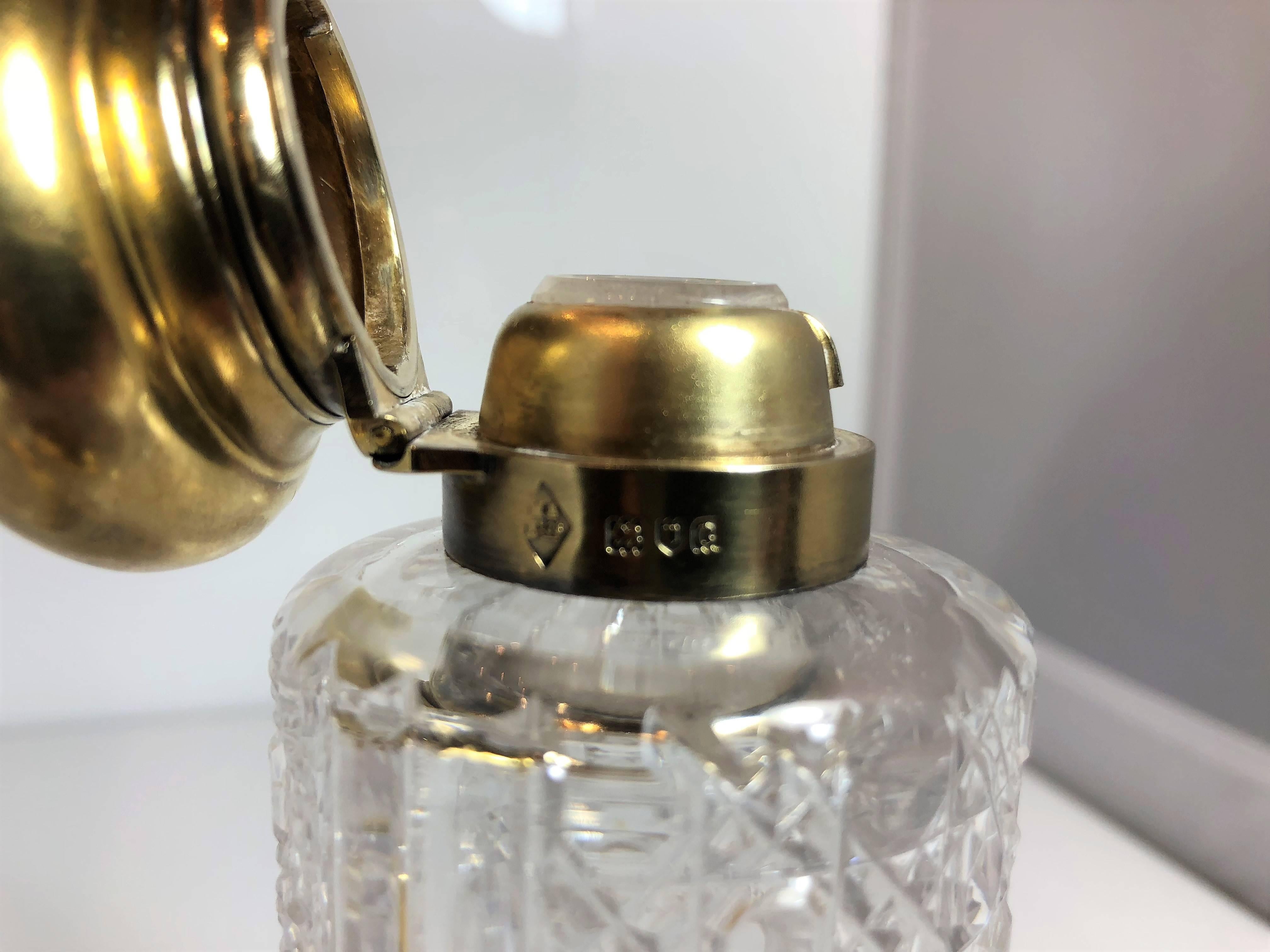 Pair Antique Vermeil Gilt Silver Napoleonic Crest Perfume Bottles, circa 1880 In Excellent Condition In New Orleans, LA