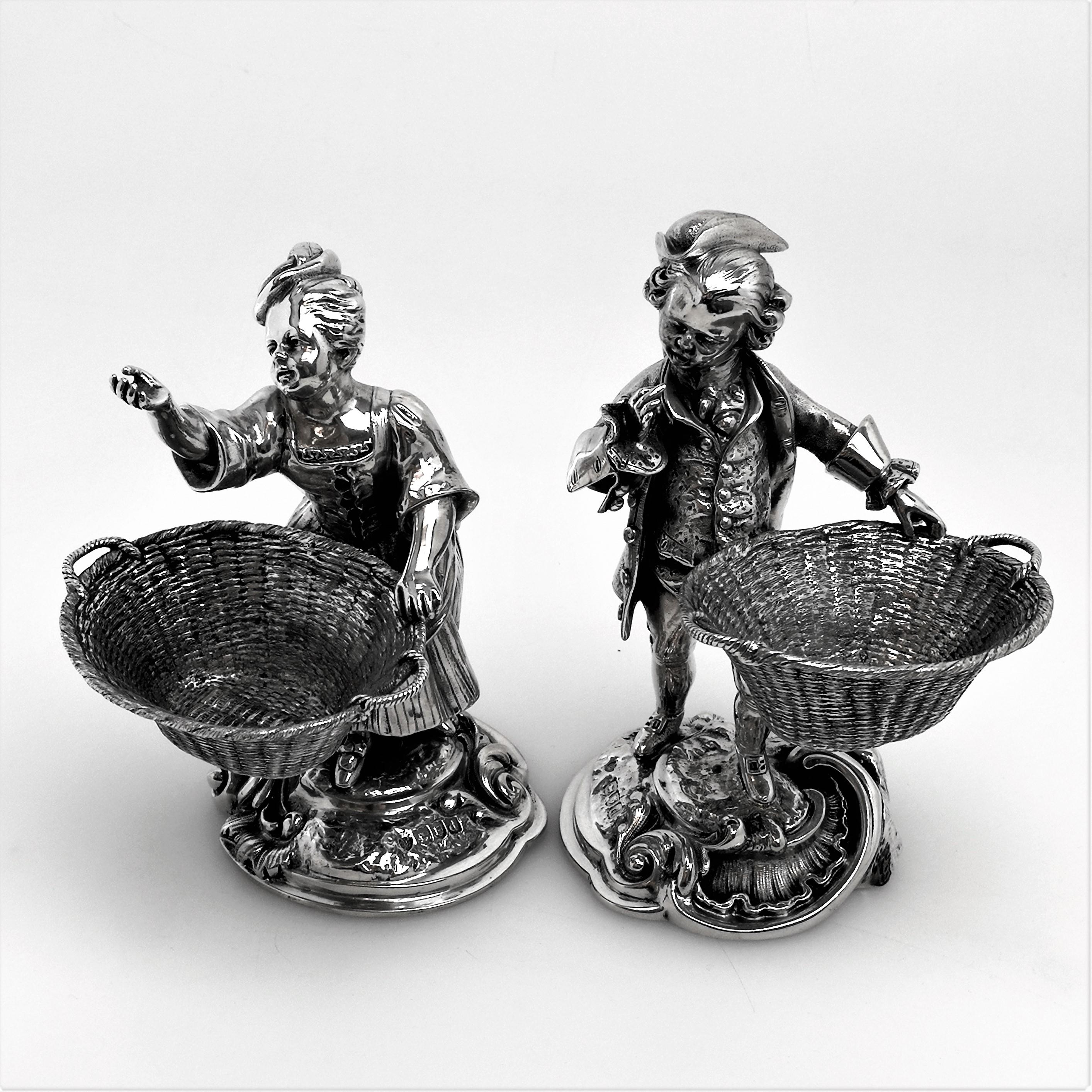 Pair of Antique Victorian Sterling Silver Boy and Girl Salts / Pinch Pots 1899 For Sale 1