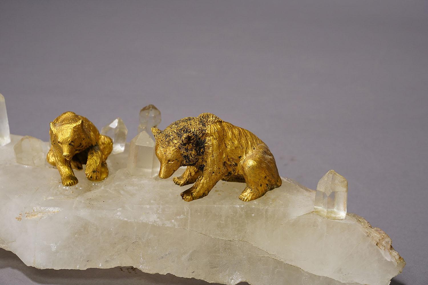 Allemand Paire d'ours en bronze ancien de Vienne sur une roche en cristal en vente