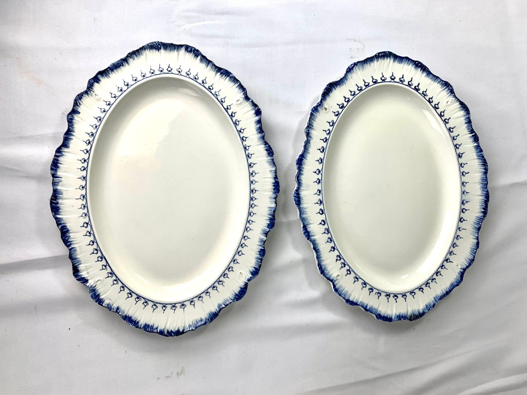 Pair Antique Wedgwood Blue and White Soup Tureens Mared Pattern Circa 1840 In Excellent Condition For Sale In Katonah, NY