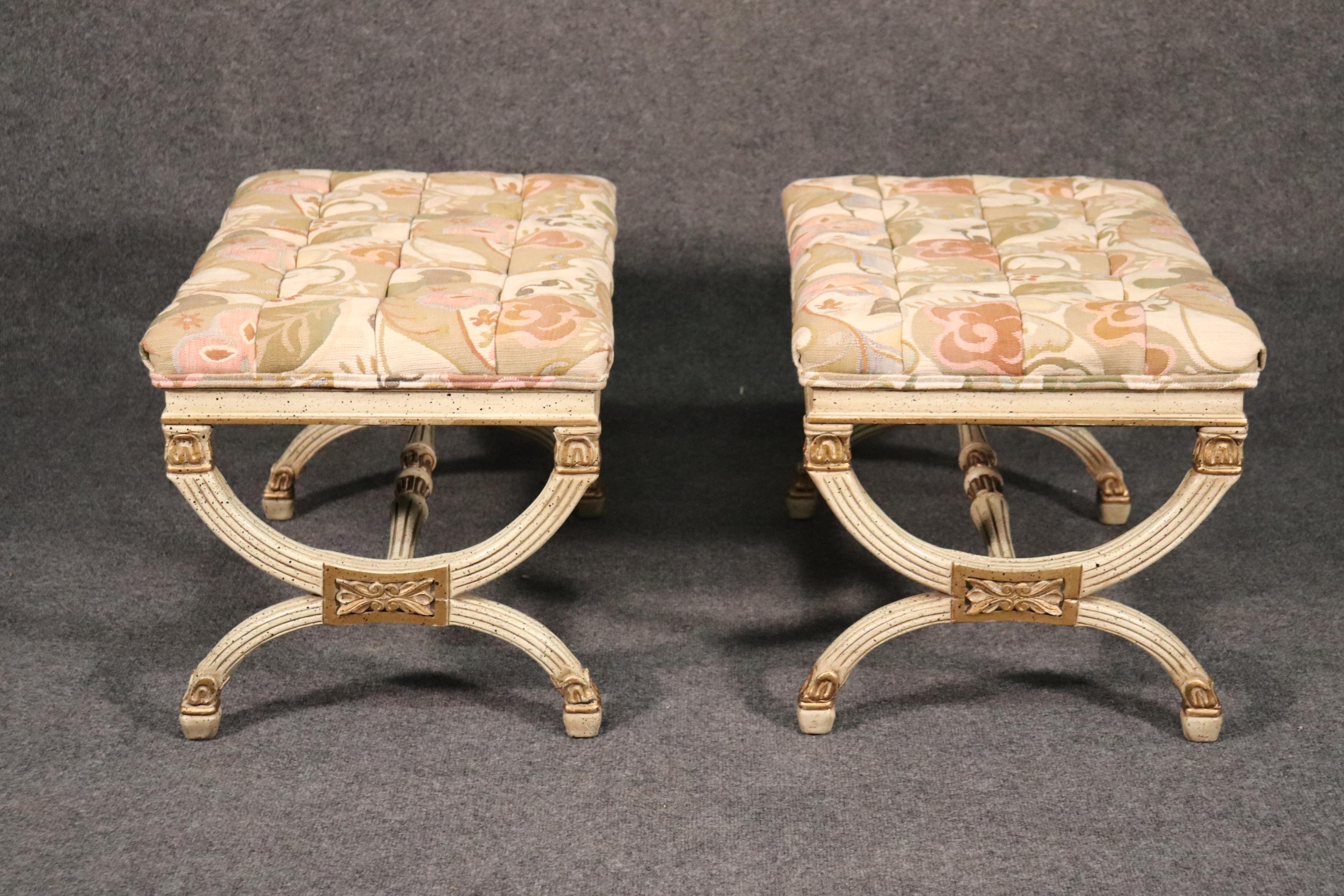 Pair of Antique White Painted Louis XVI Style Ottomans Benches Stools circa 1950 In Good Condition In Swedesboro, NJ