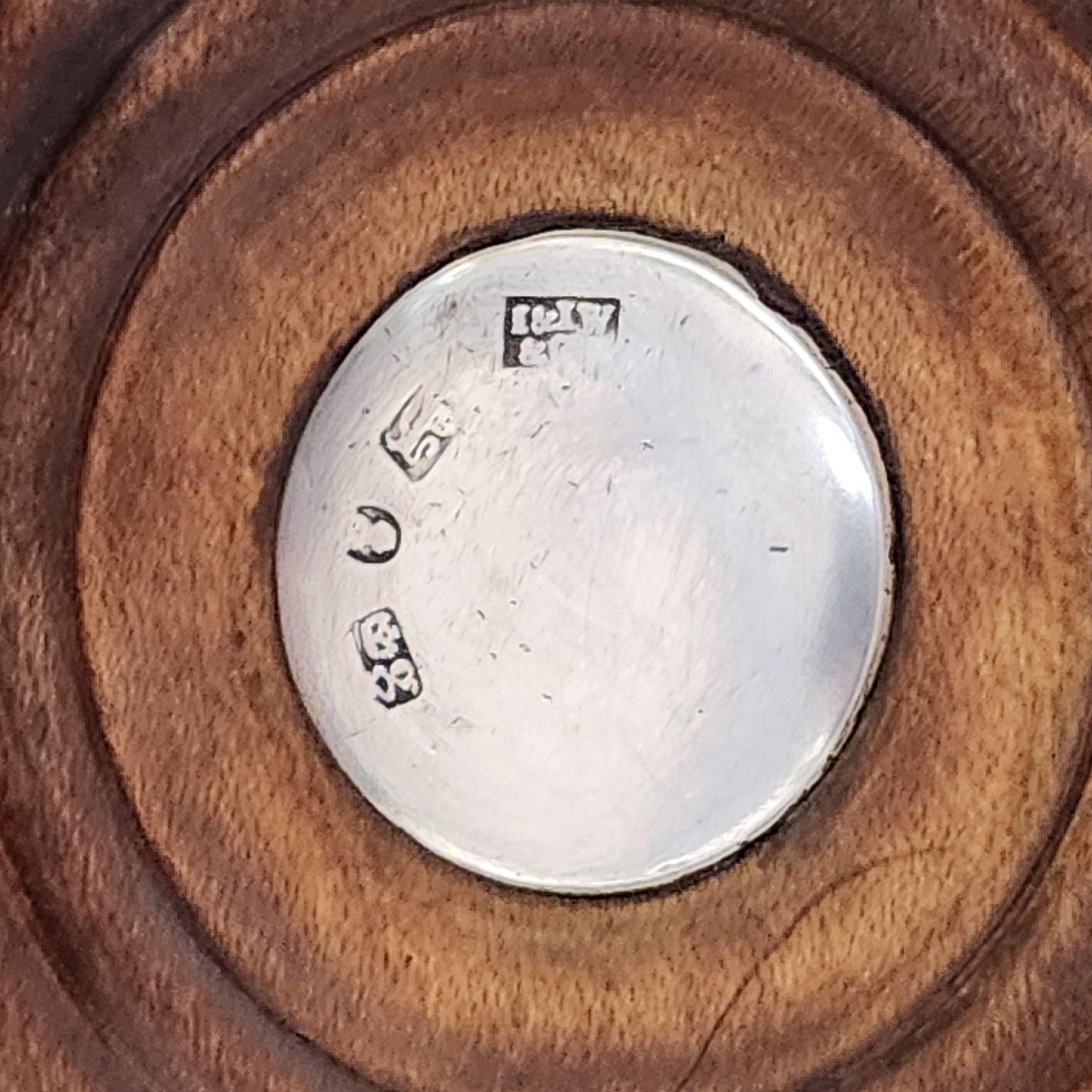 19th Century Pair Antique William IV Wine Bottle Coasters / Champagne Coasters Sheffield 1830 For Sale