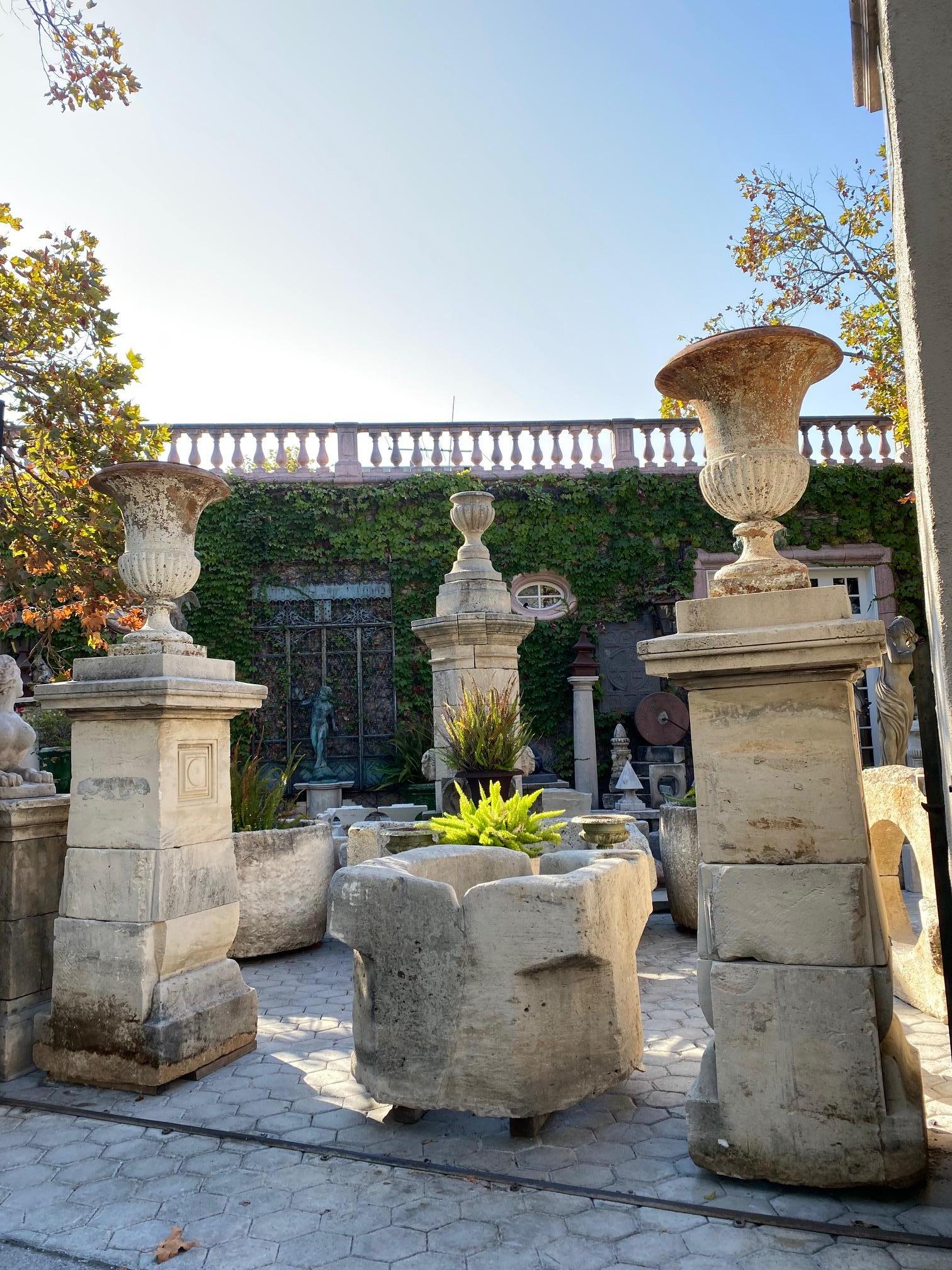 Rare pair of 18th-19th century nicely hand carved stone entry pillars entryway columns sitting on base square pedestals with very. Could be used as a single column to be placed in a garden as an architectural decorative element, focal point topped