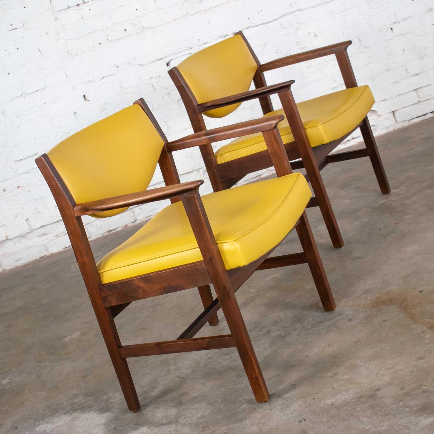 Mid-20th Century Pair of Armchairs MCM Gold Faux Leather & Walnut by Madison Furniture Industries