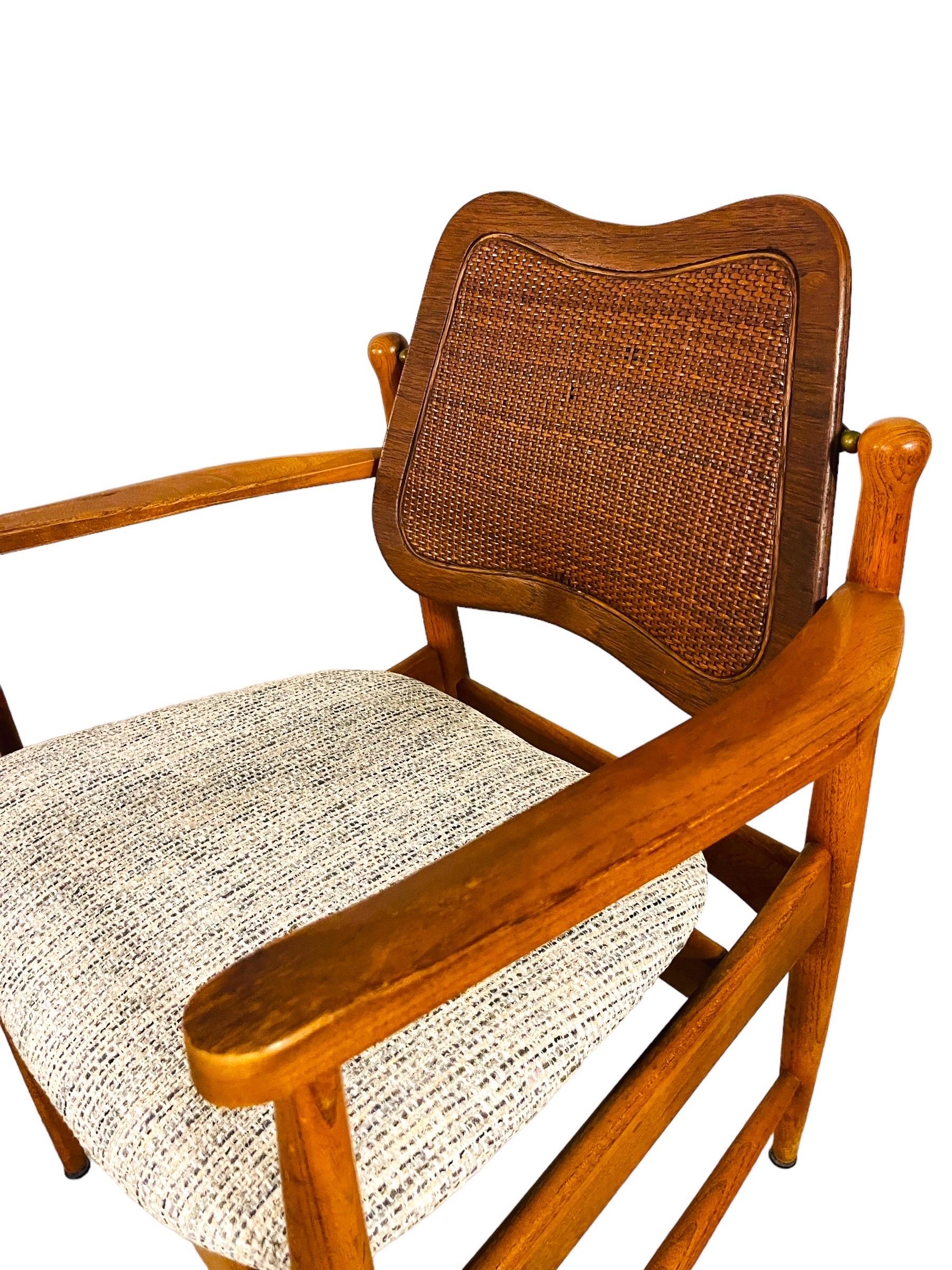 20ième siècle Paire de fauteuils Arne Vodder Chaise de salle à manger en vente