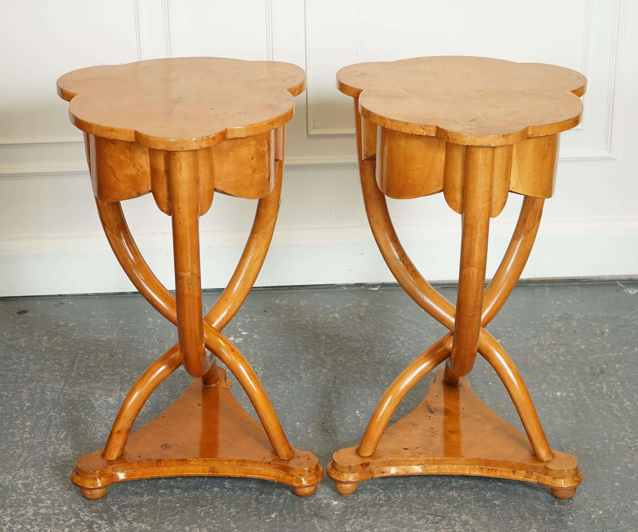 Hand-Crafted PAIR ART DECO WALNUT OCCASIONAL BEDSIDE NiGHTSTAND TABLES CURVED LEGS J1