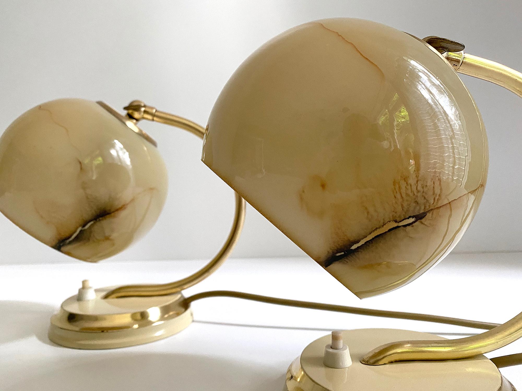 Pair of 1930s Art Deco Bauhaus Table Lamps Lights, Opaline Marble Glass  Brass For Sale 4