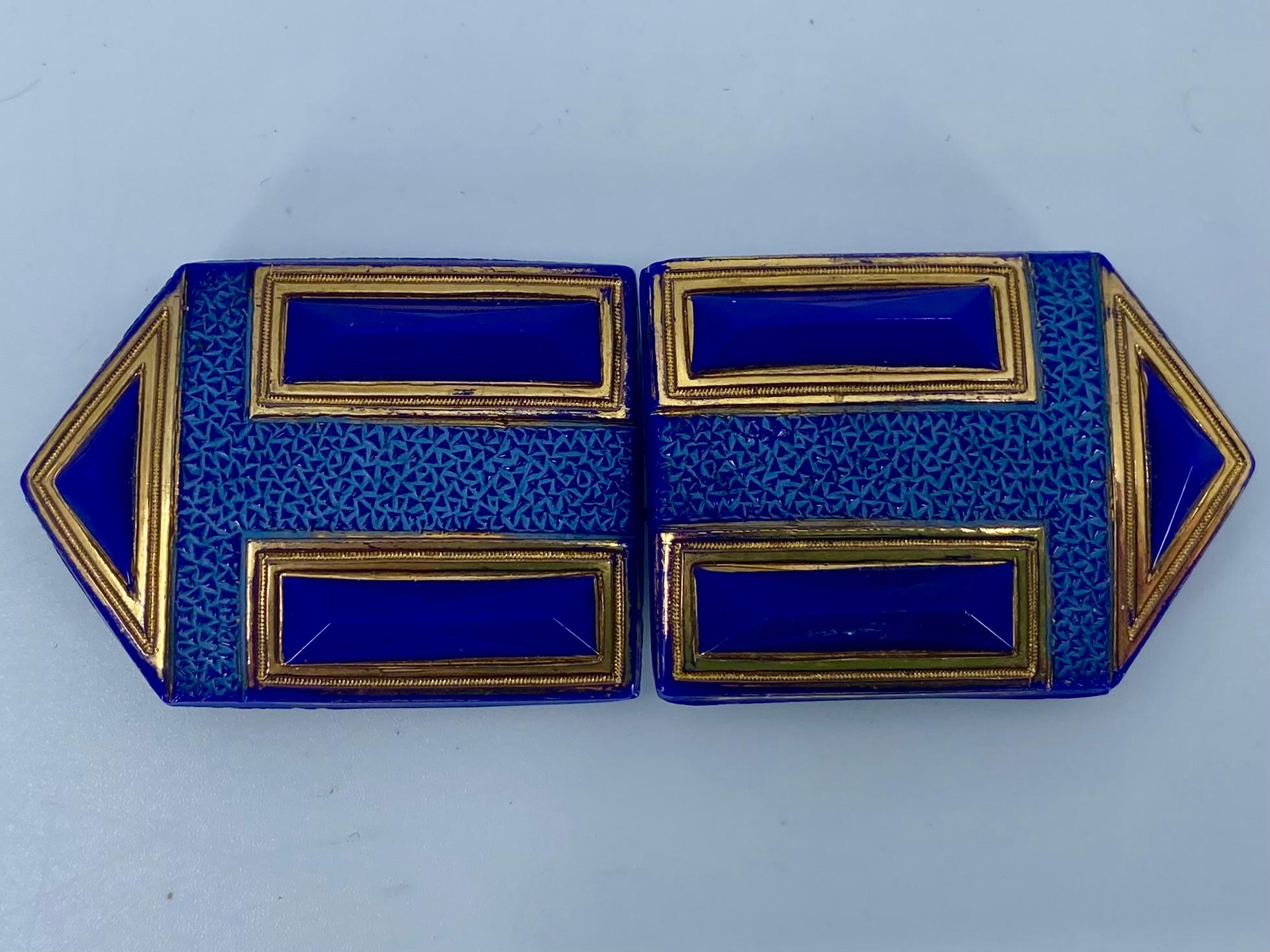 Paar blaue und goldene Glas-Emaille-Schnallen im Art-Deco-Stil im Angebot 1