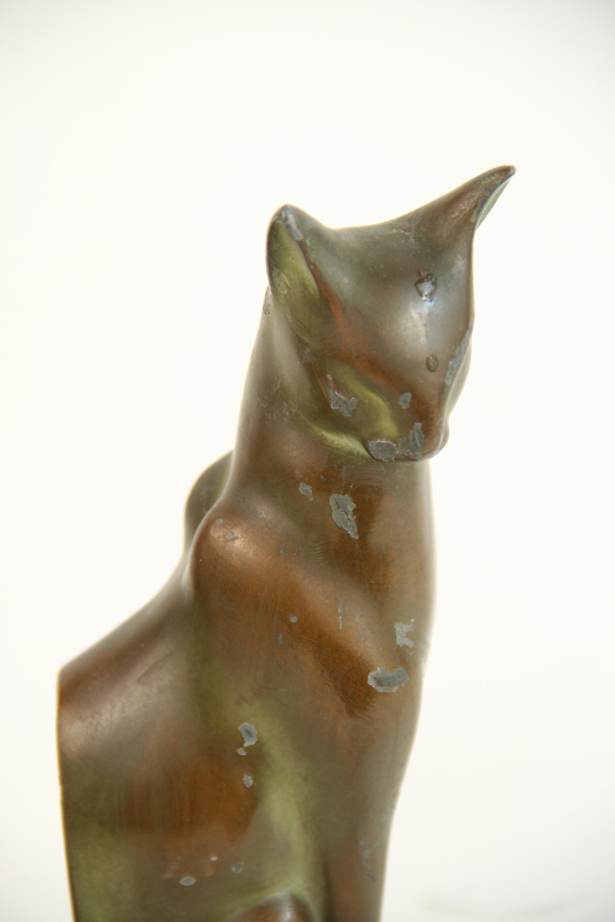 Mid-20th Century Pair of Art Deco Siamese Cat Bookends For Sale