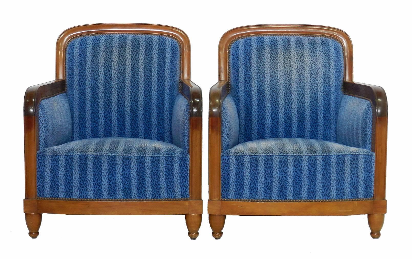 Pair of French Art Deco club chairs, circa 1930
Two armchairs
Mahogany in lovely condition
Upholstery very good, revised not too long ago sound and solid
Printed velour with only very minor signs of wear
Top covers can be changed to suit your