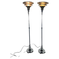 Paire de torchères à trois niveaux en chrome et aluminium de style Art Déco/Ère de la machine