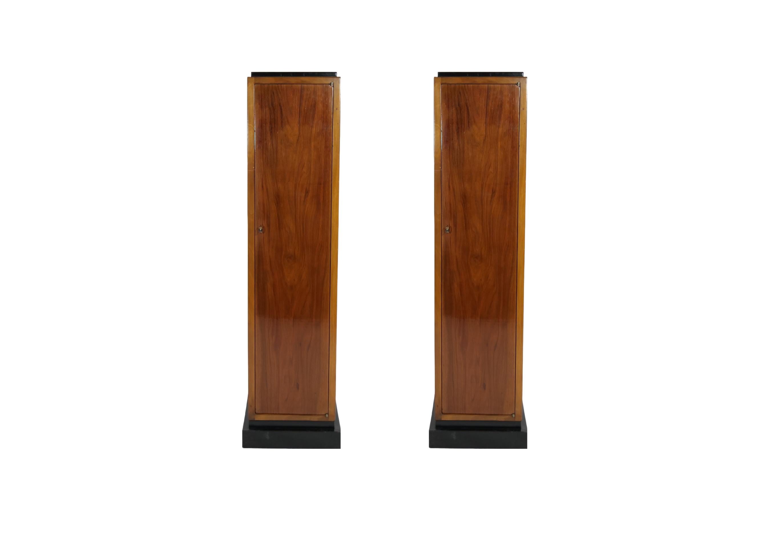 Pair Art Deco Mahogany Cabinet Pedestals  In Good Condition In Tarry Town, NY