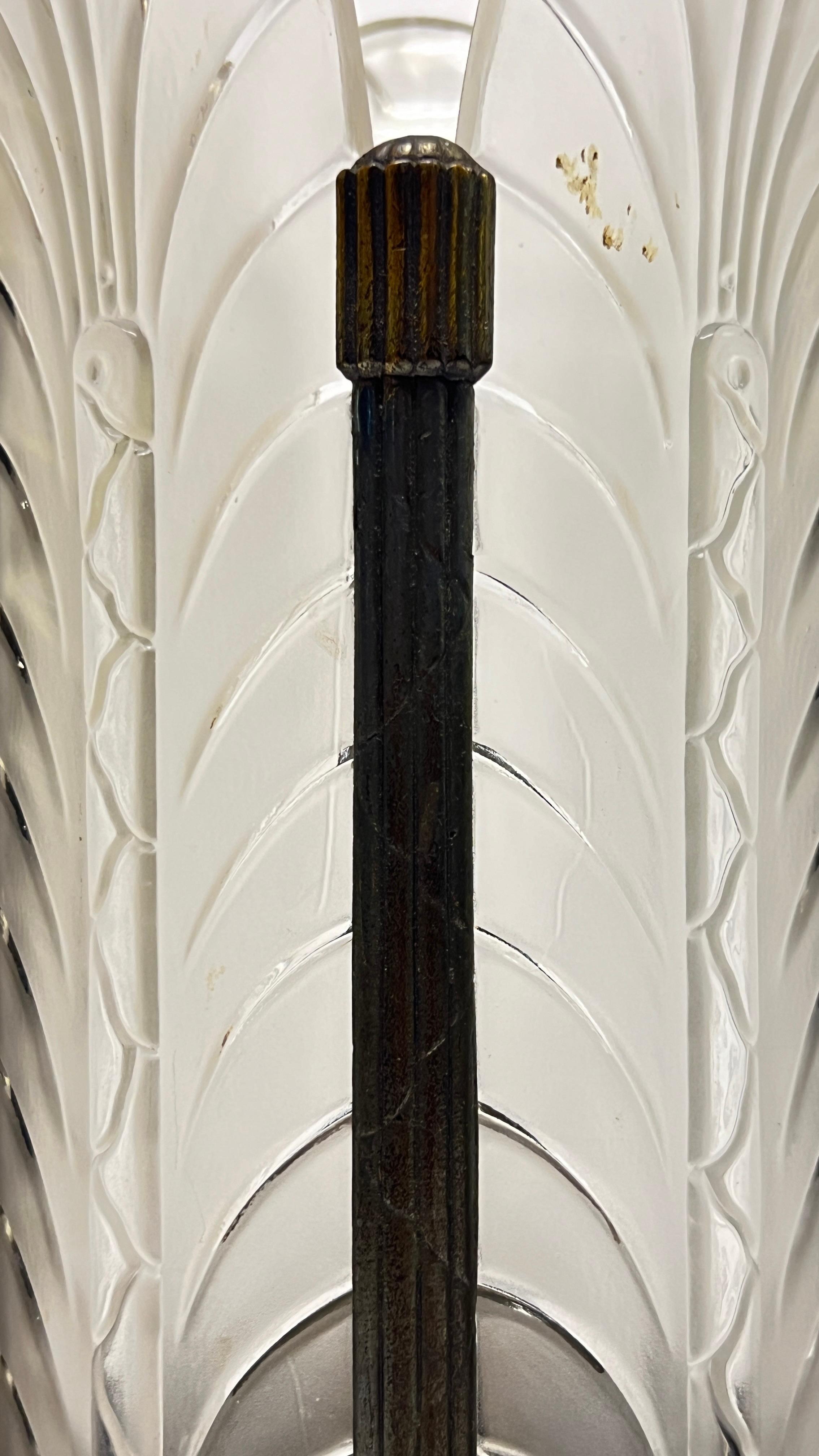 Pair Art Deco Marble and Frosted Glass Table Lamps with Palm Leaf Motif 5