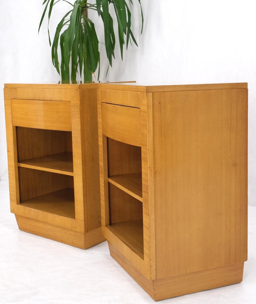 Pair Art Deco Mid-Century Modern Blond Mahogany 1 Drawer Shelf Night Stands Mint For Sale 12