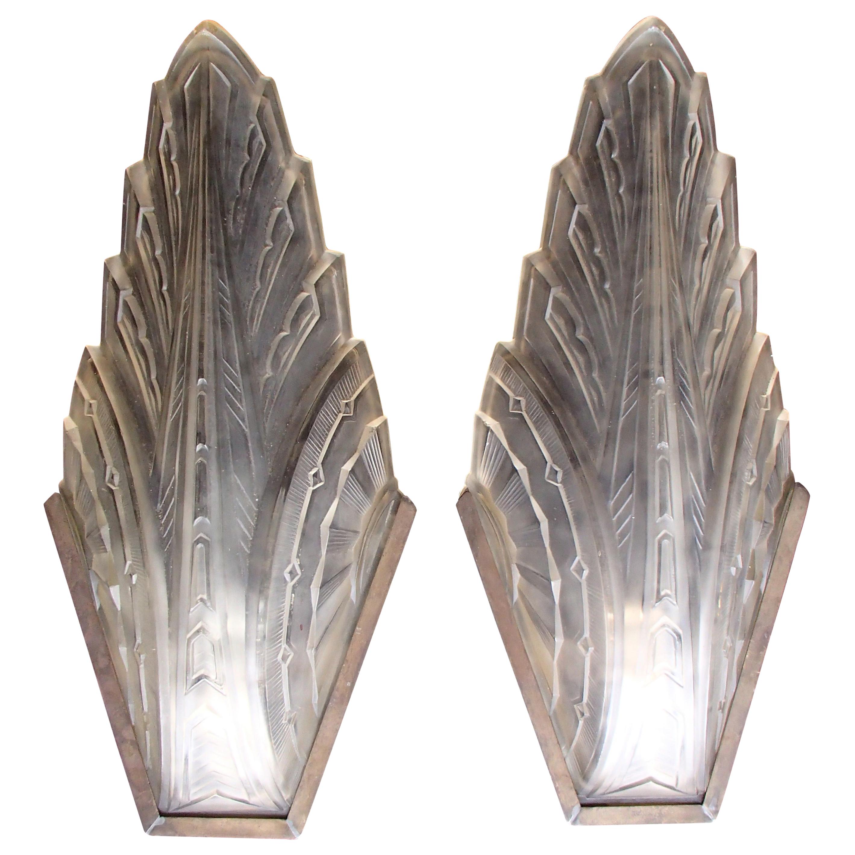 Pair of Art Deco Scones Wall Lights Signed Verrerie des Hanots