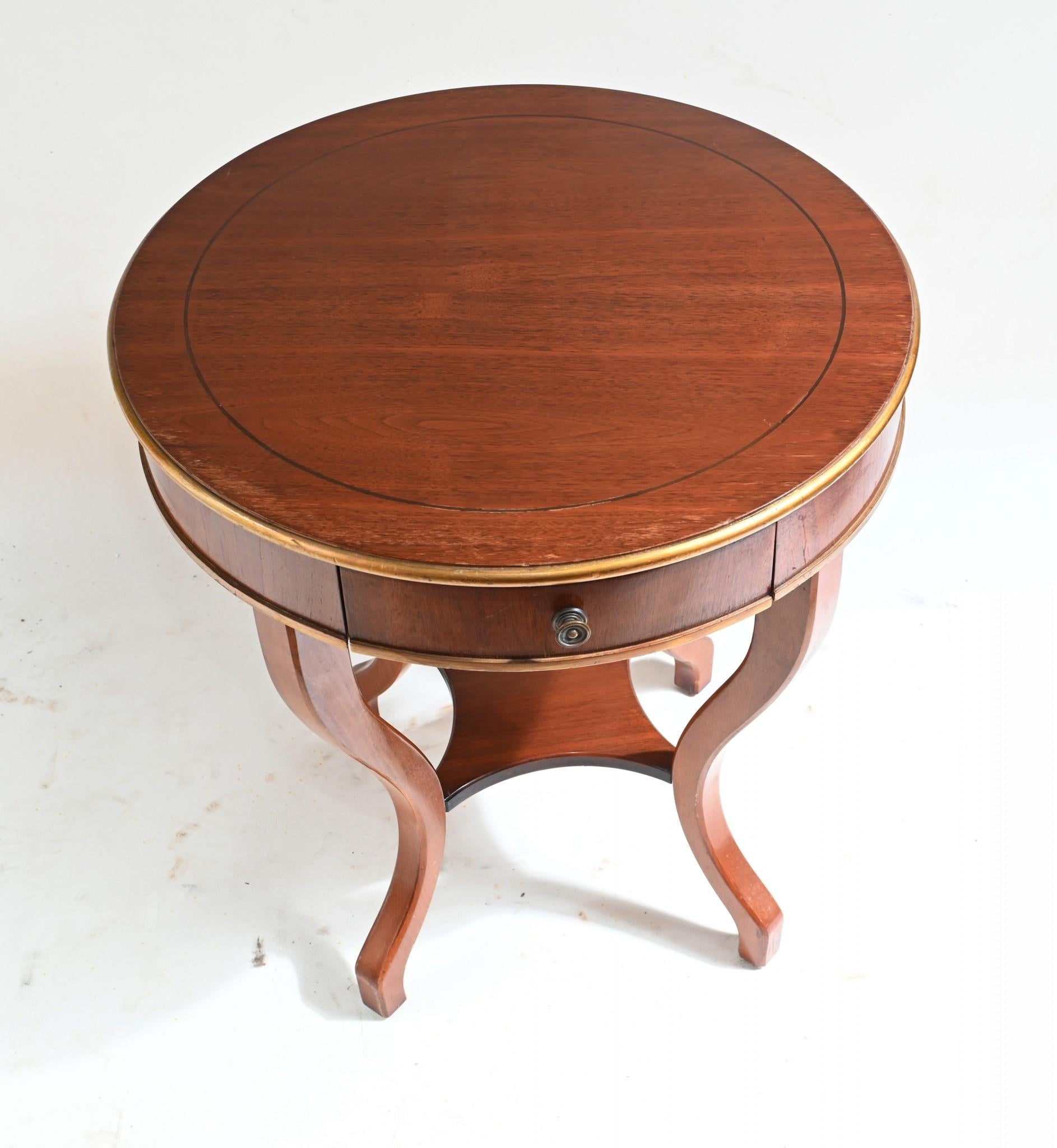 Pareja Mesas Auxiliares Art Decó - Muebles Vintage 1930 en Bueno estado para la venta en Potters Bar, GB