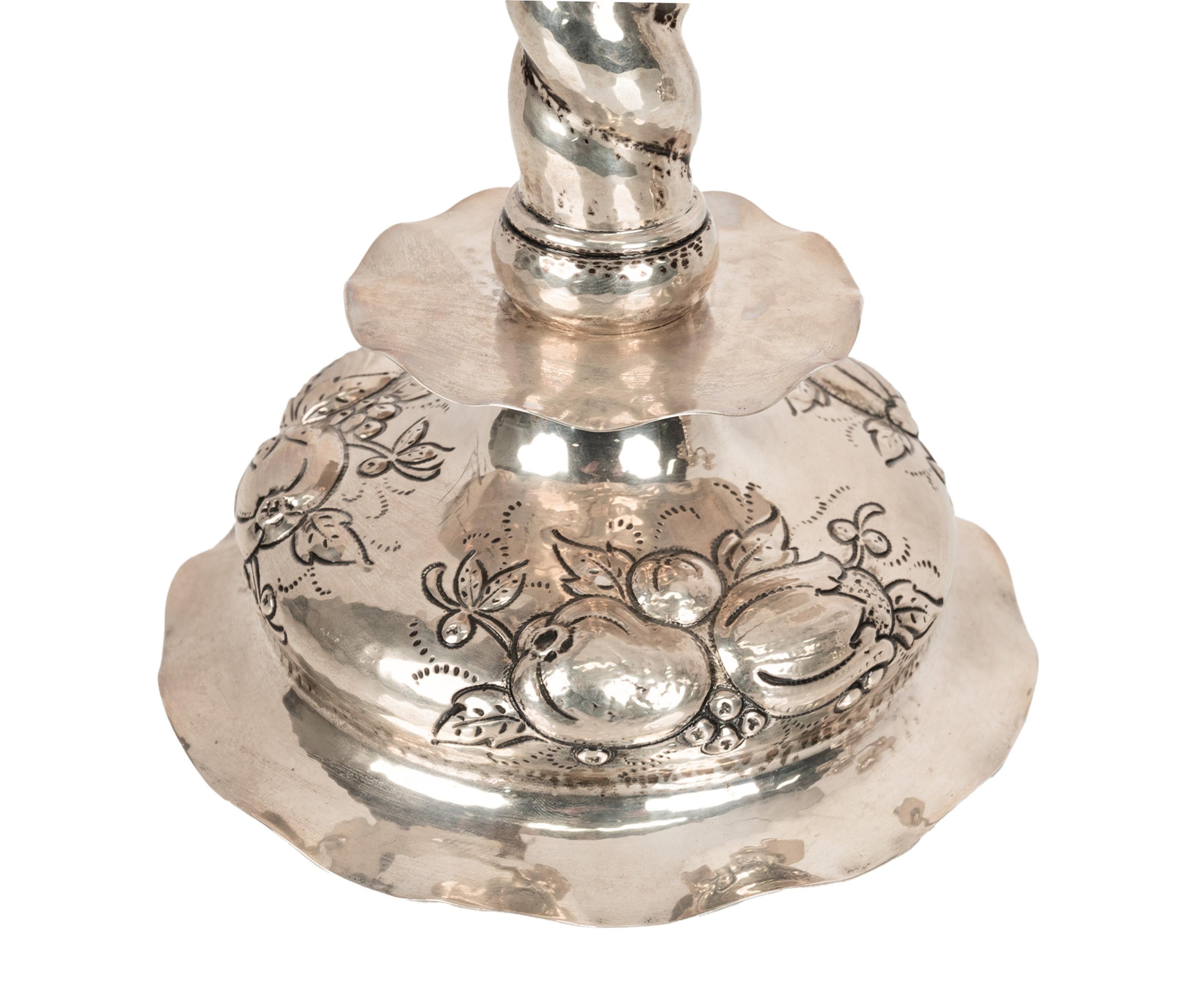 Coppia di candelabri a 3 rami in argento Art Deco svedese C.C. Hallberg 1927 in vendita 8