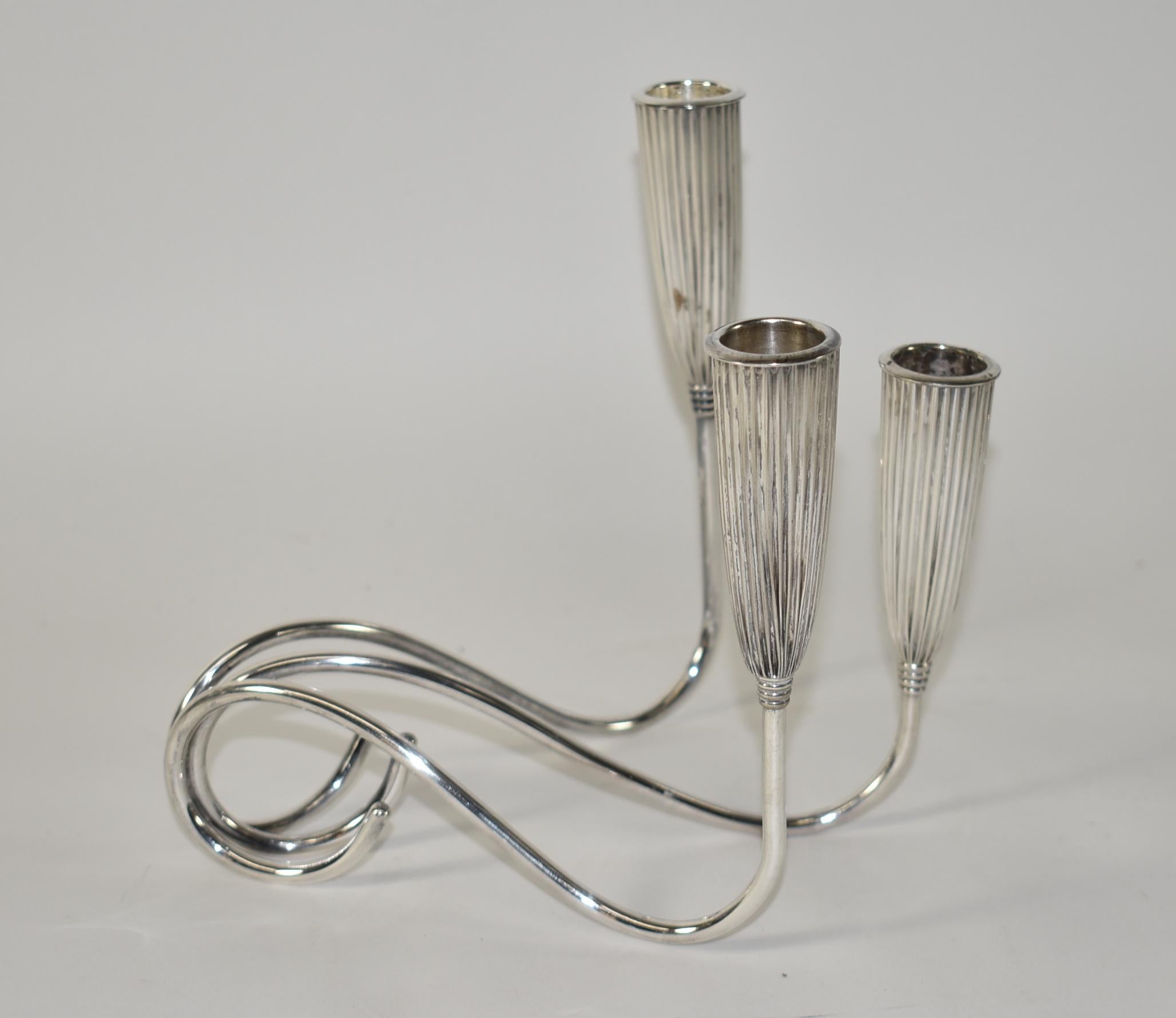 Pair Art Deco Triple Branch Fluted Silver Plated Candlestick Holders by Napier In Good Condition For Sale In Toledo, OH