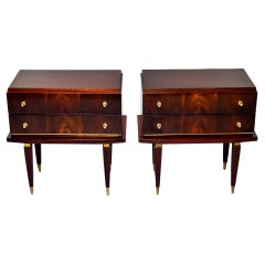 Pareja de mesillas de noche Art Déco de dos cajones de caoba