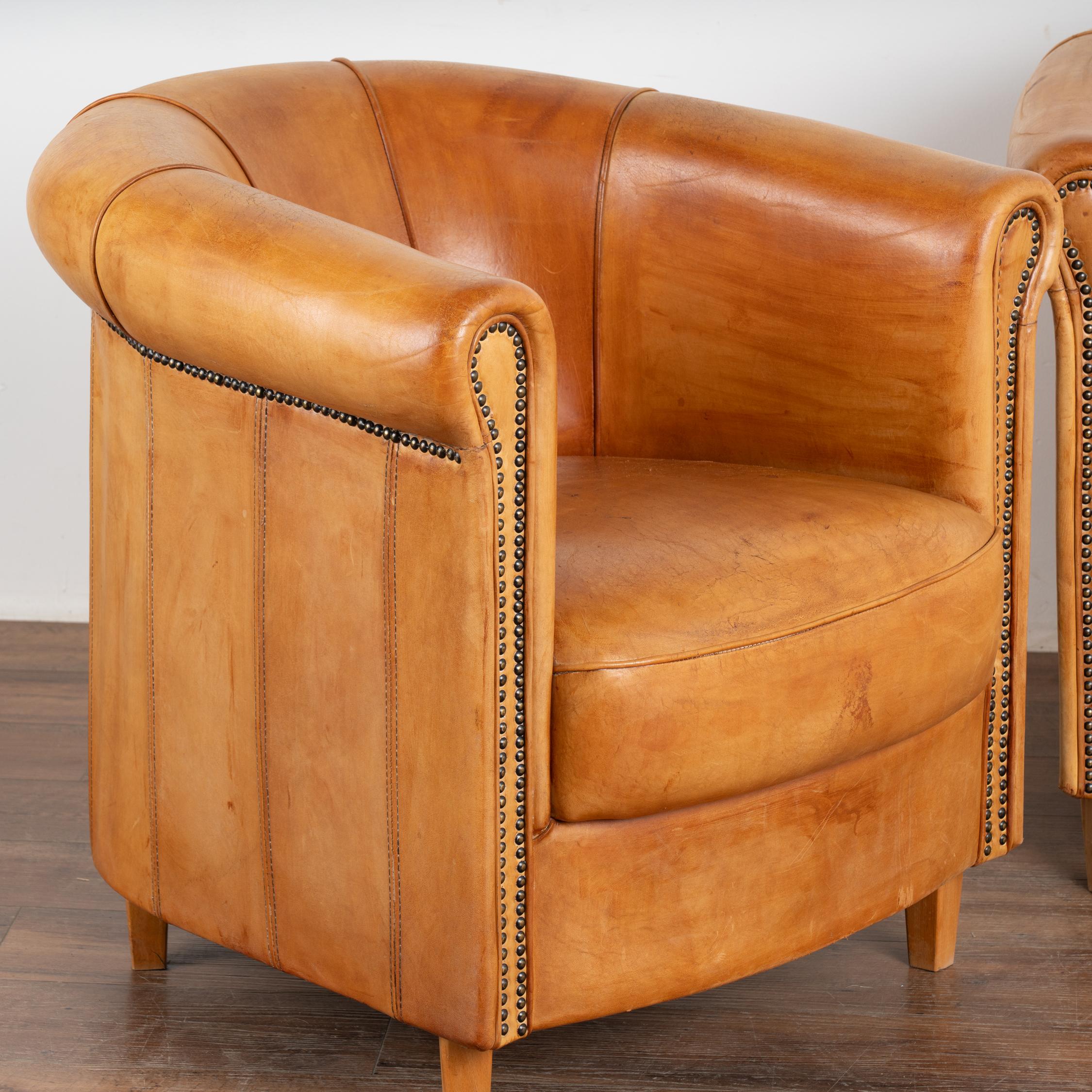 Pair Art Deco Vintage Leather Club Chairs by Joris of The Netherlands circa 1970 In Good Condition In Round Top, TX