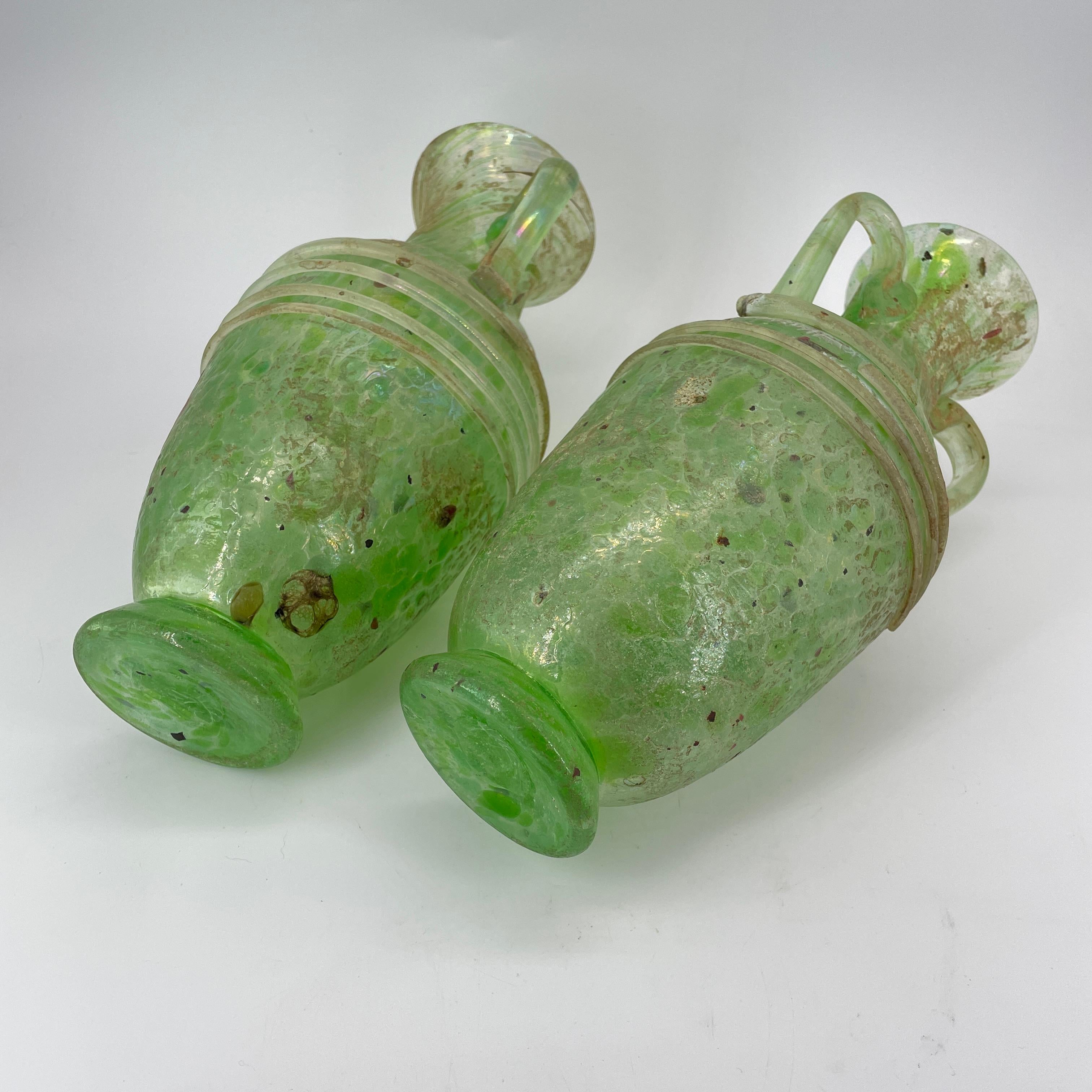 Paar Kunstglasvasen mundgeblasen romanisch wie Scavo Cenedese Venini Murano im Zustand „Gut“ im Angebot in Hyattsville, MD