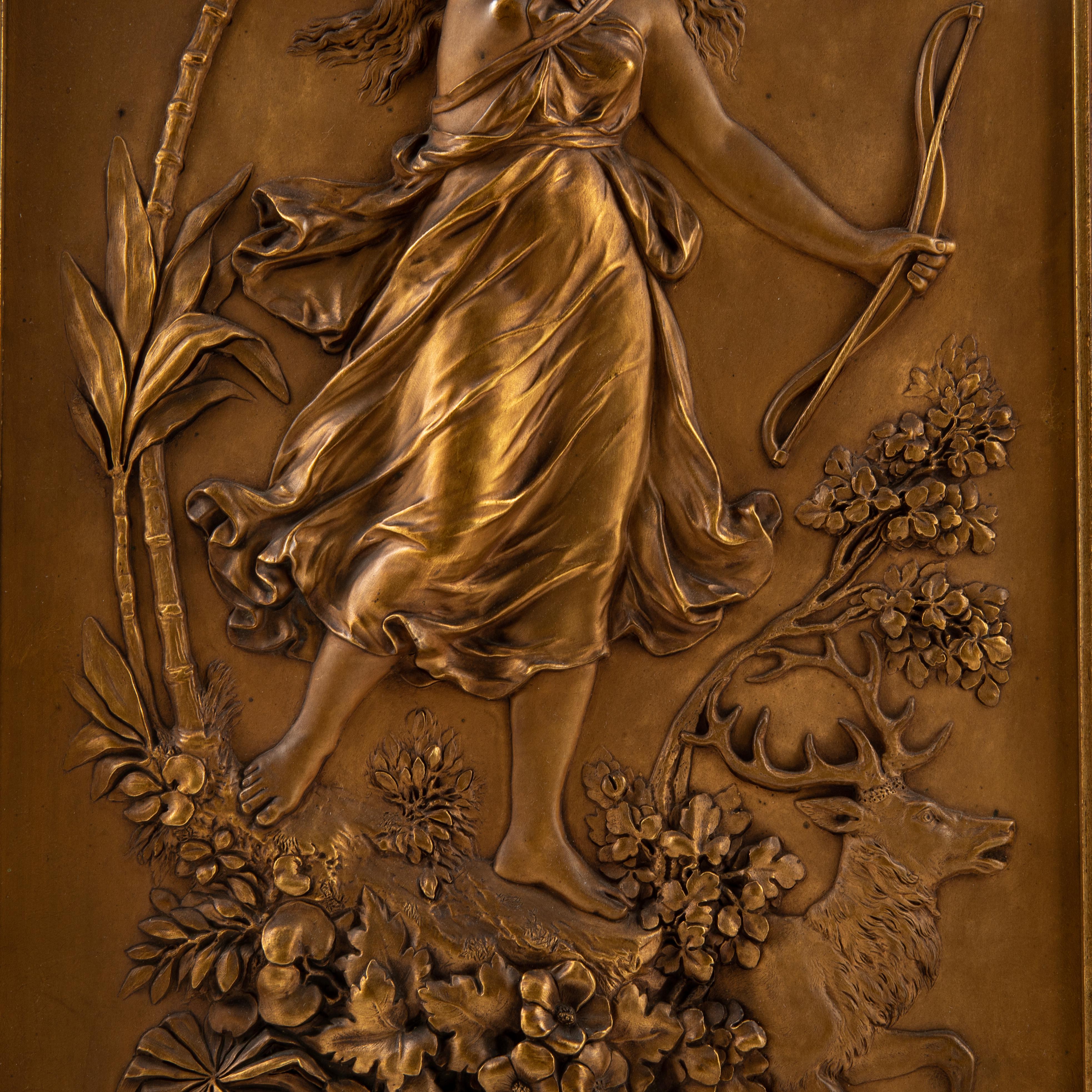Coppia di placche da parete in rilievo in bronzo Art Nouveau in vendita 5